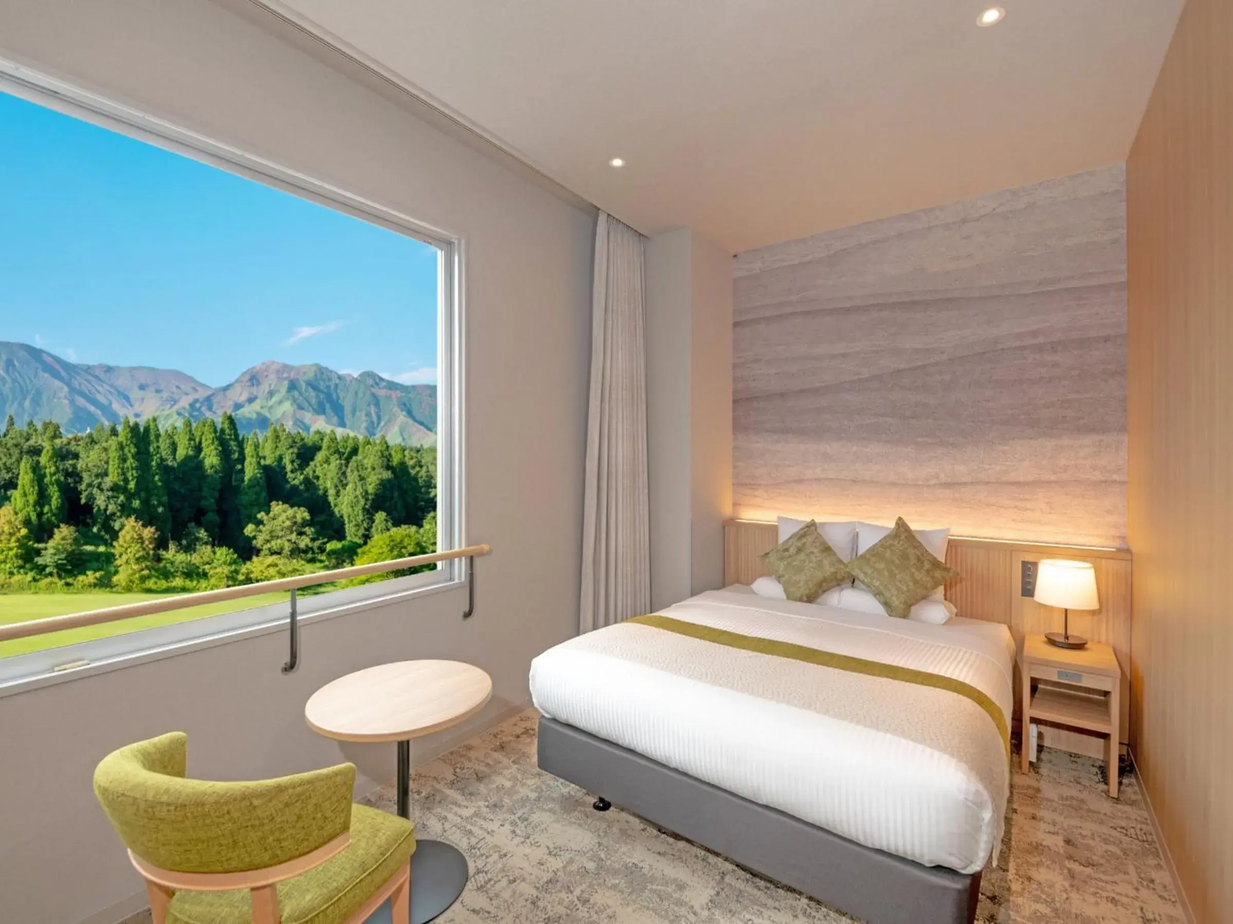 Queen Room with Private Bathroom in KAMENOI HOTEL Aso Queen Room with Private Bathroom in KAMENOI HOTEL Aso