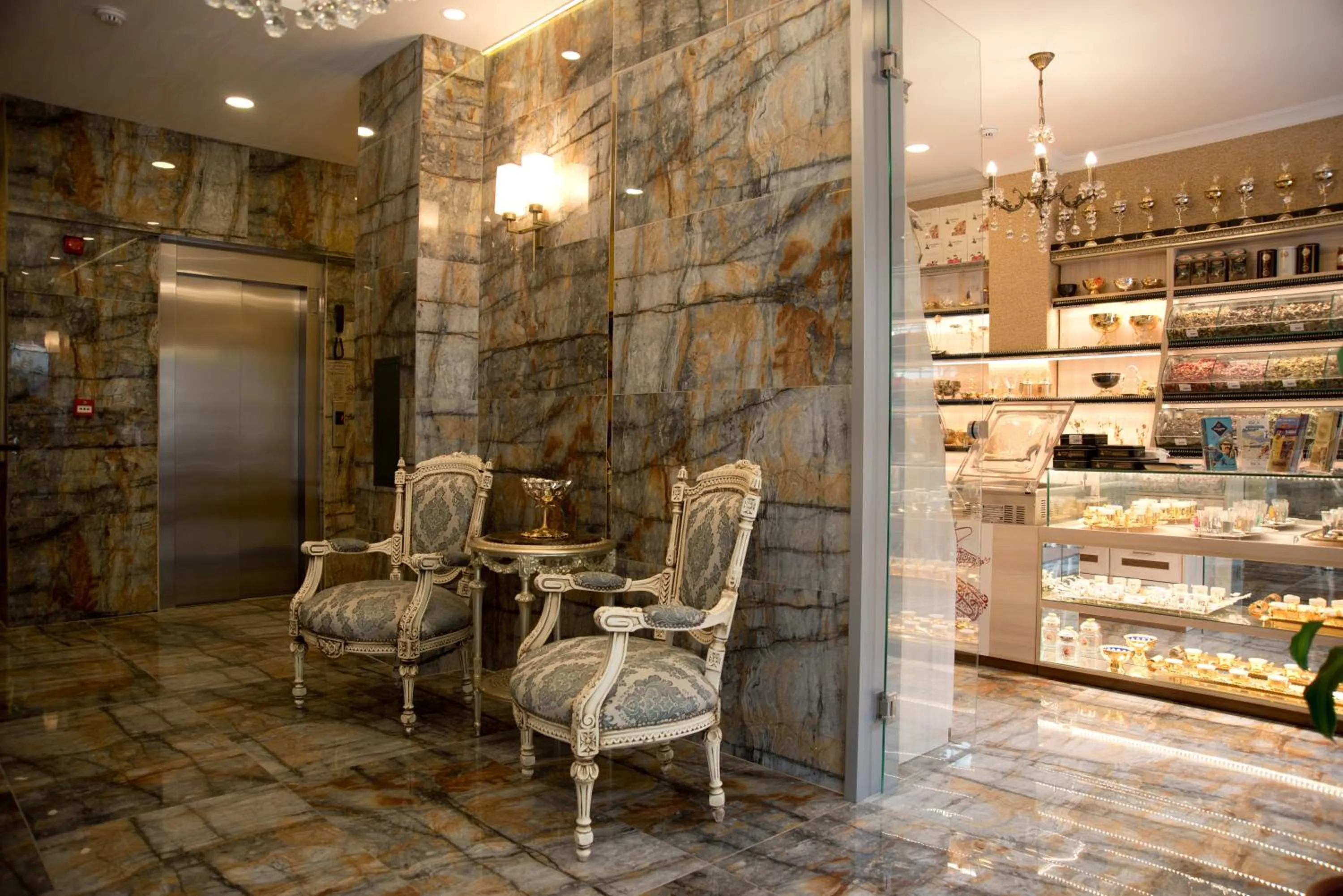 On-site shops in Hotel Mevlana Bazaar