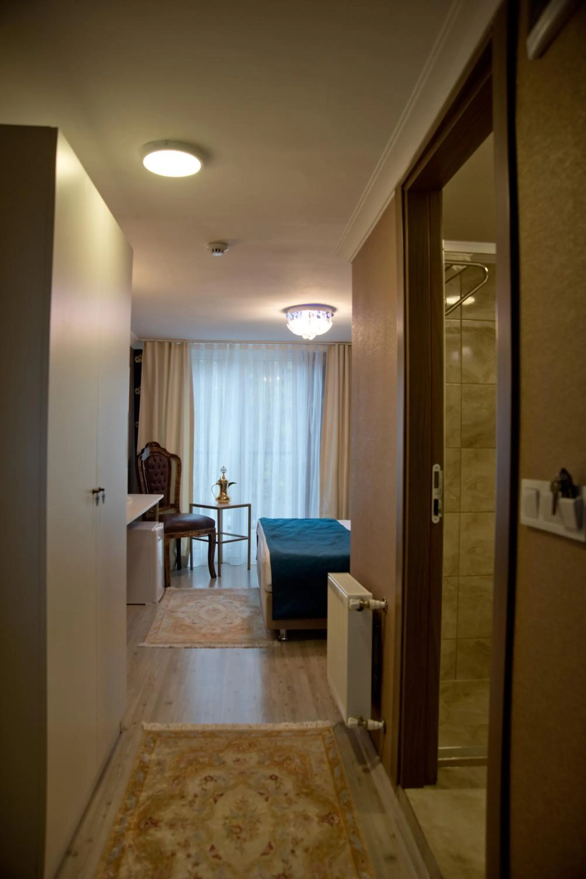 Photo of the whole room in Hotel Mevlana Bazaar