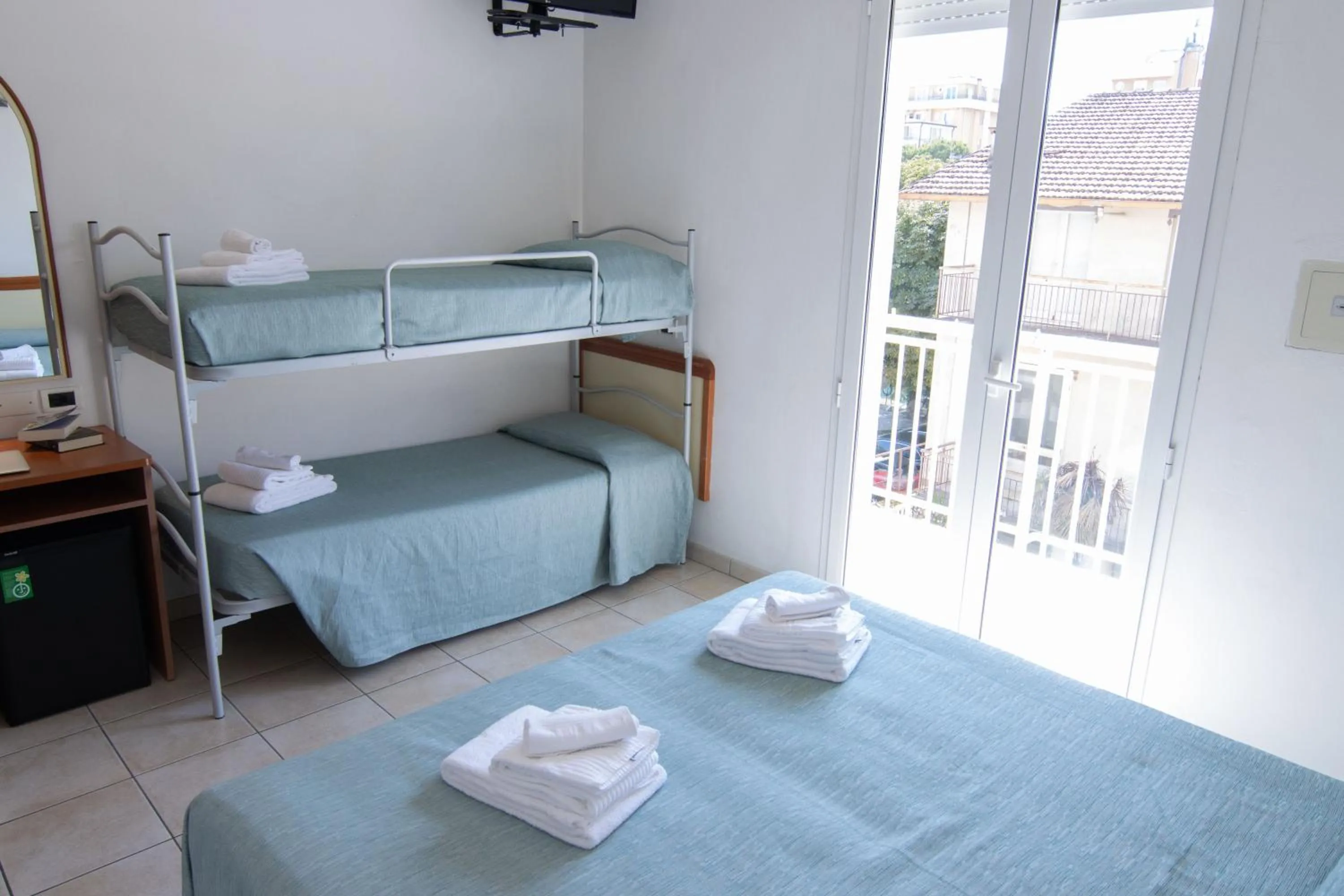 bunk bed, Bed in HOTEL ADRIA BEACH