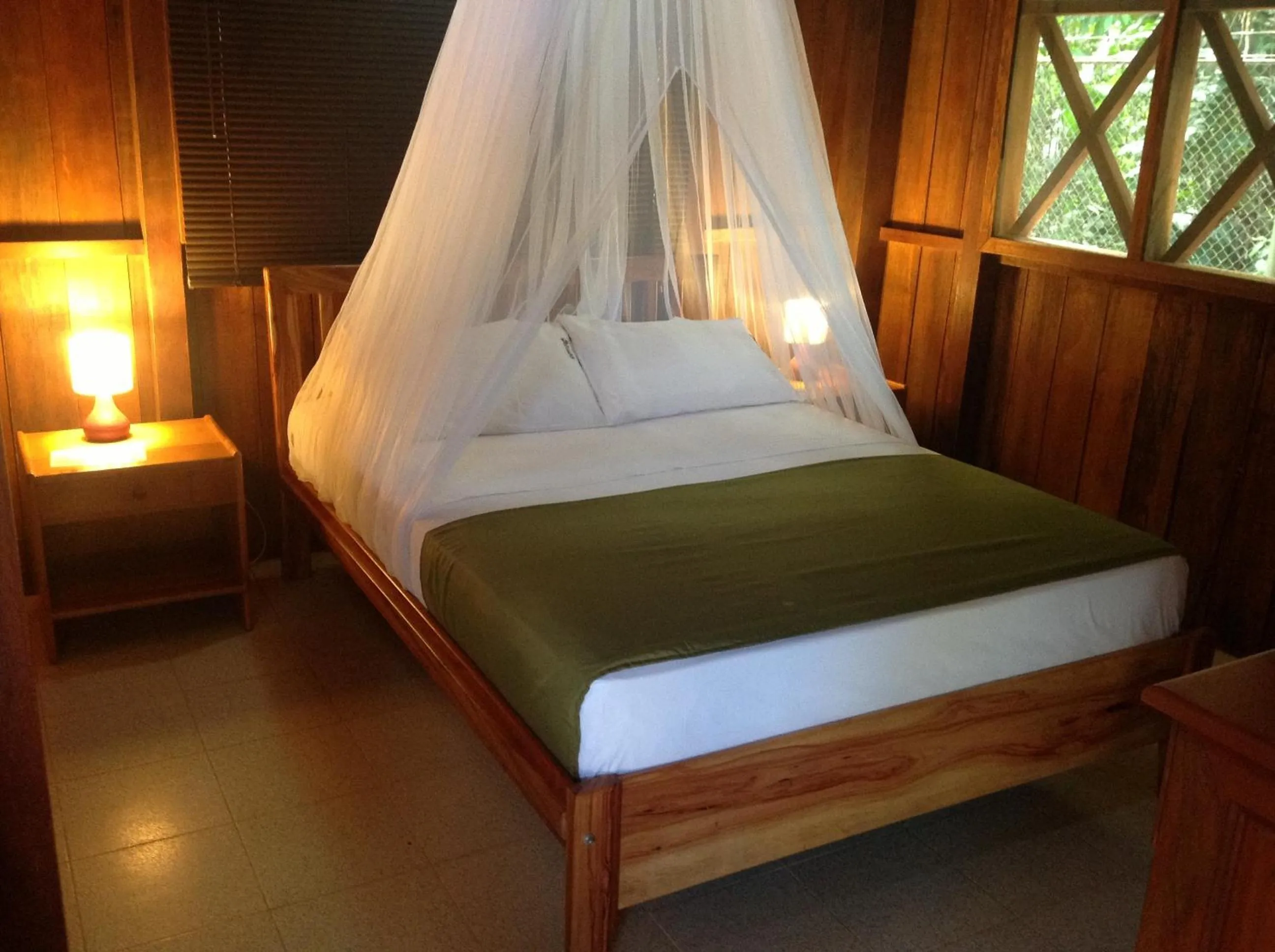 Bedroom, Bed in Hotel Utüane