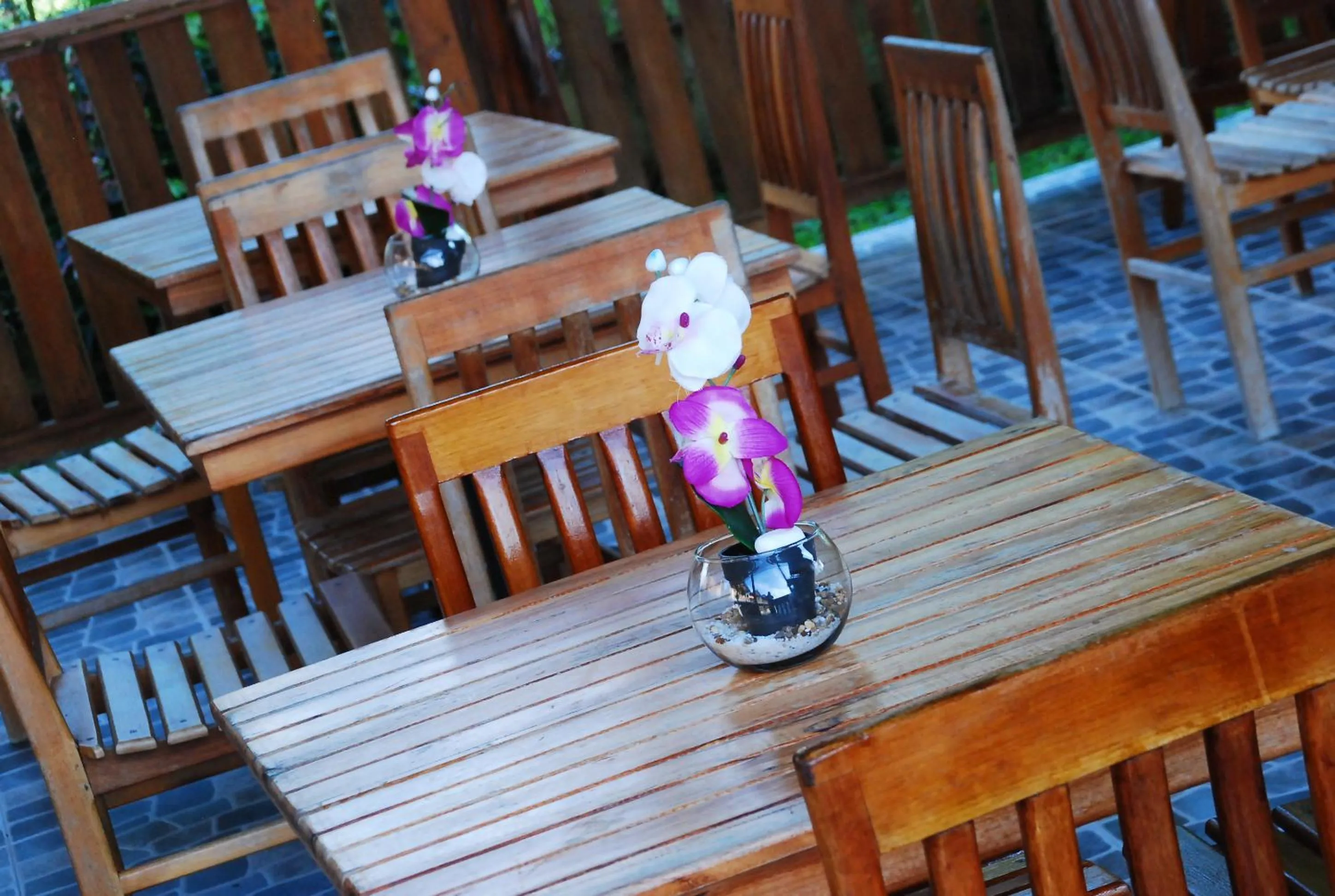 Restaurant/places to eat in Hotel Utüane