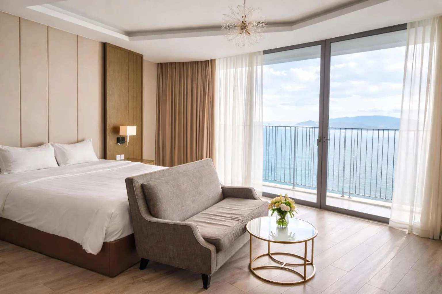 Bed in Holi Panorama Condotel