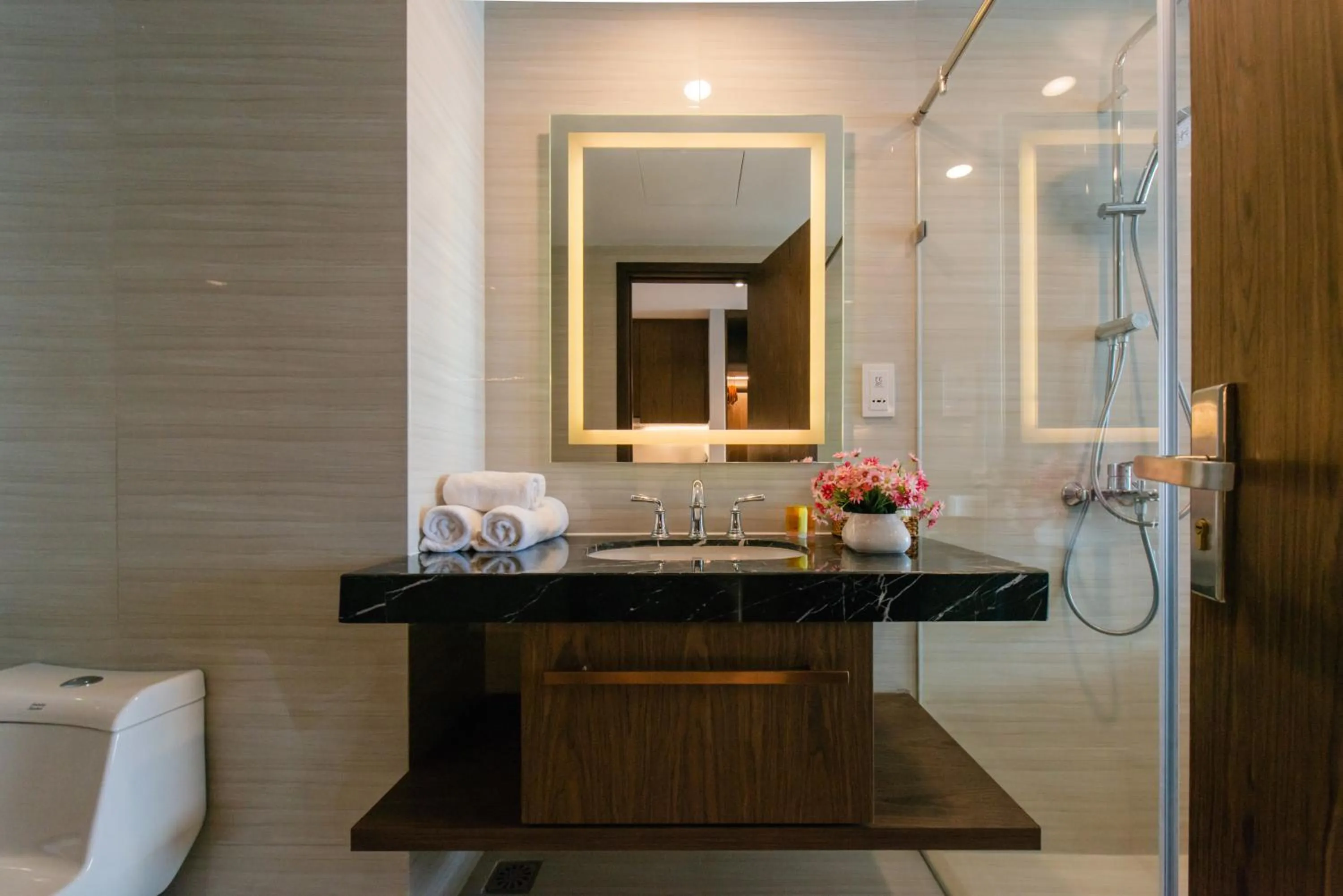 Holi Panorama Condotel