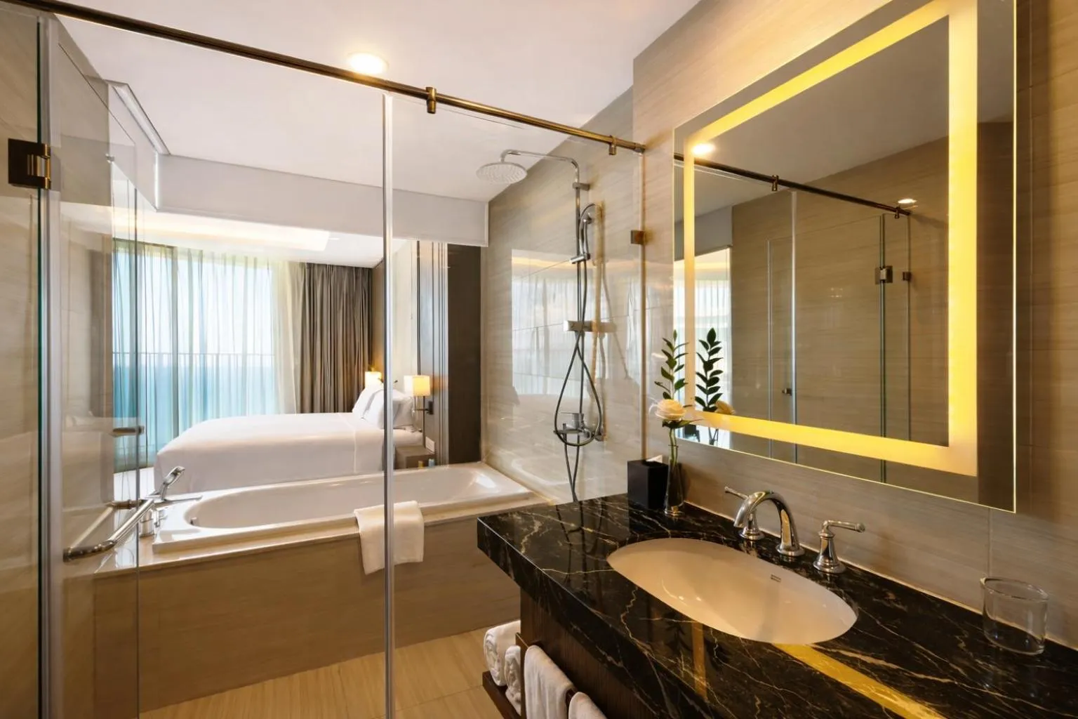 Holi Panorama Condotel