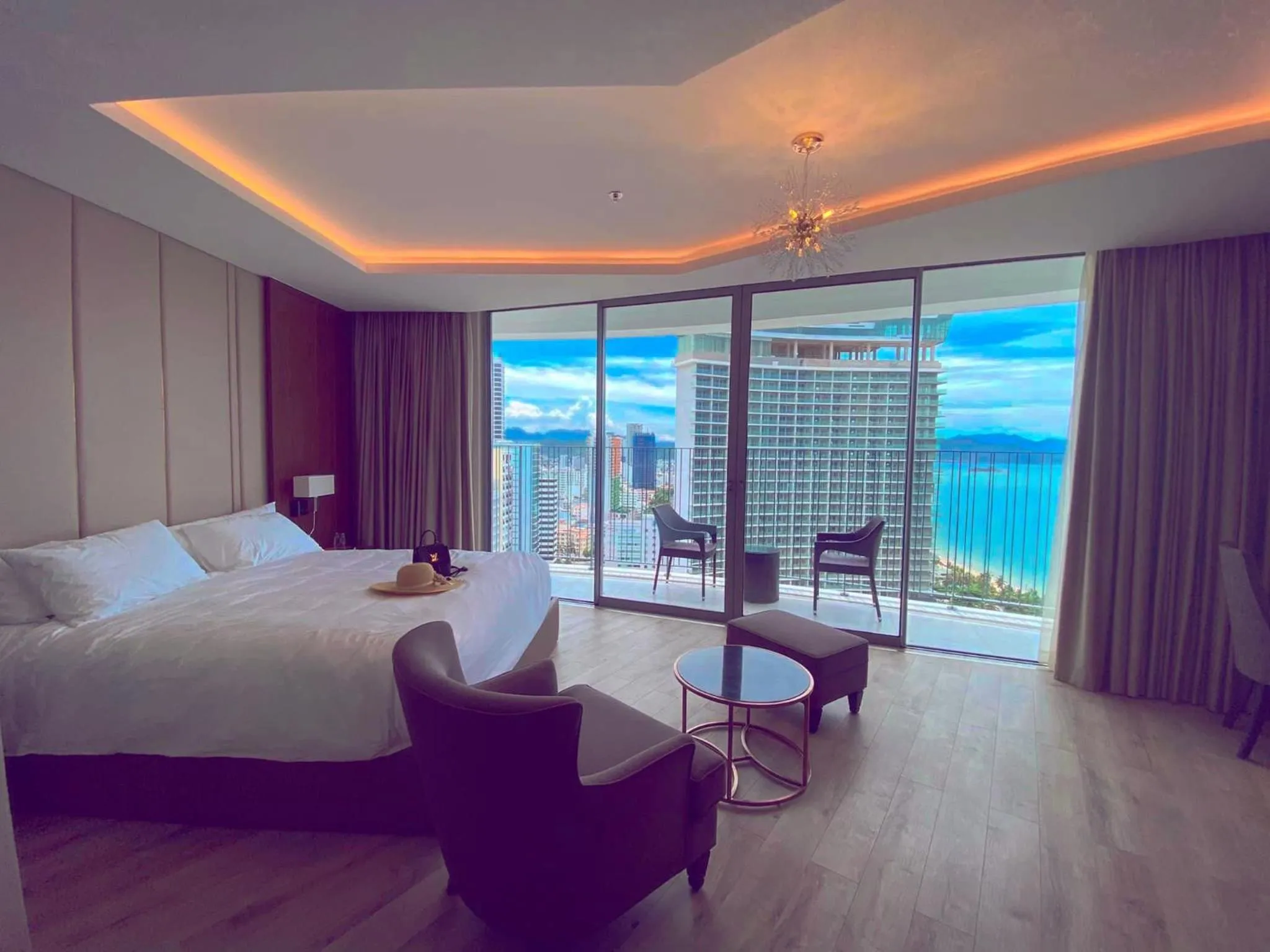 Bed in Holi Panorama Condotel