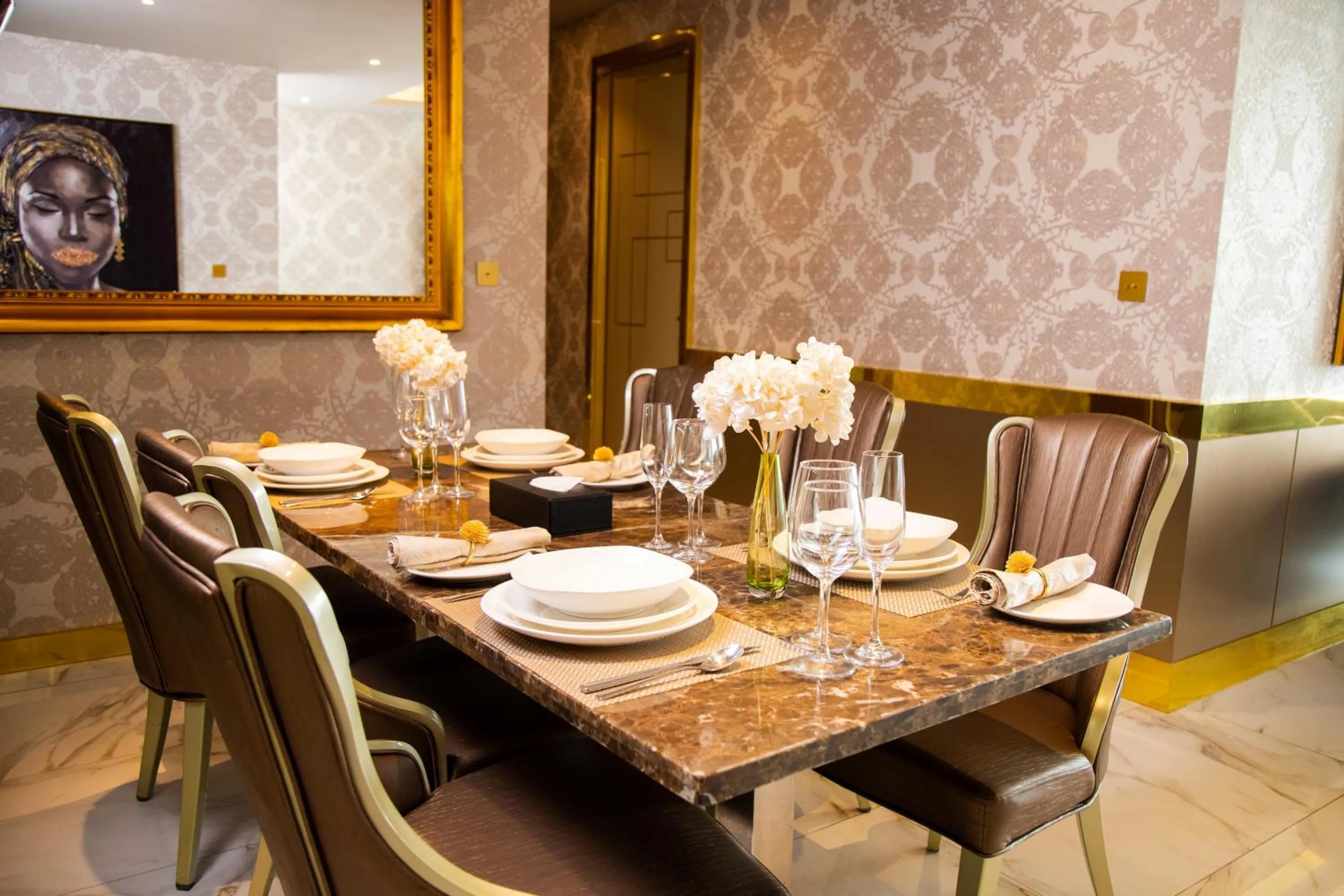 Dining area in Number One Oxford Street Hotel & Suites
