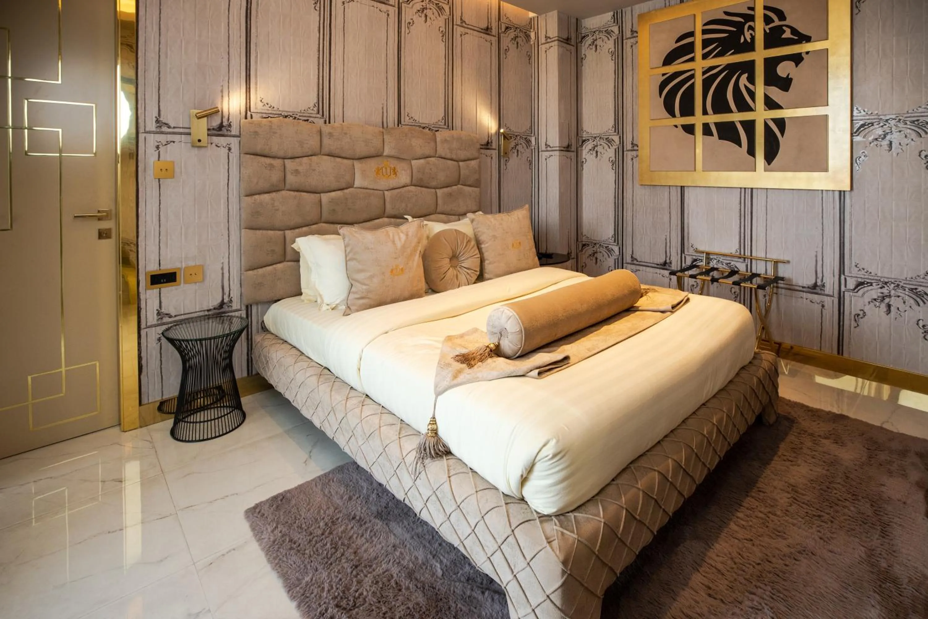 Bedroom, Bed in Number One Oxford Street Hotel & Suites