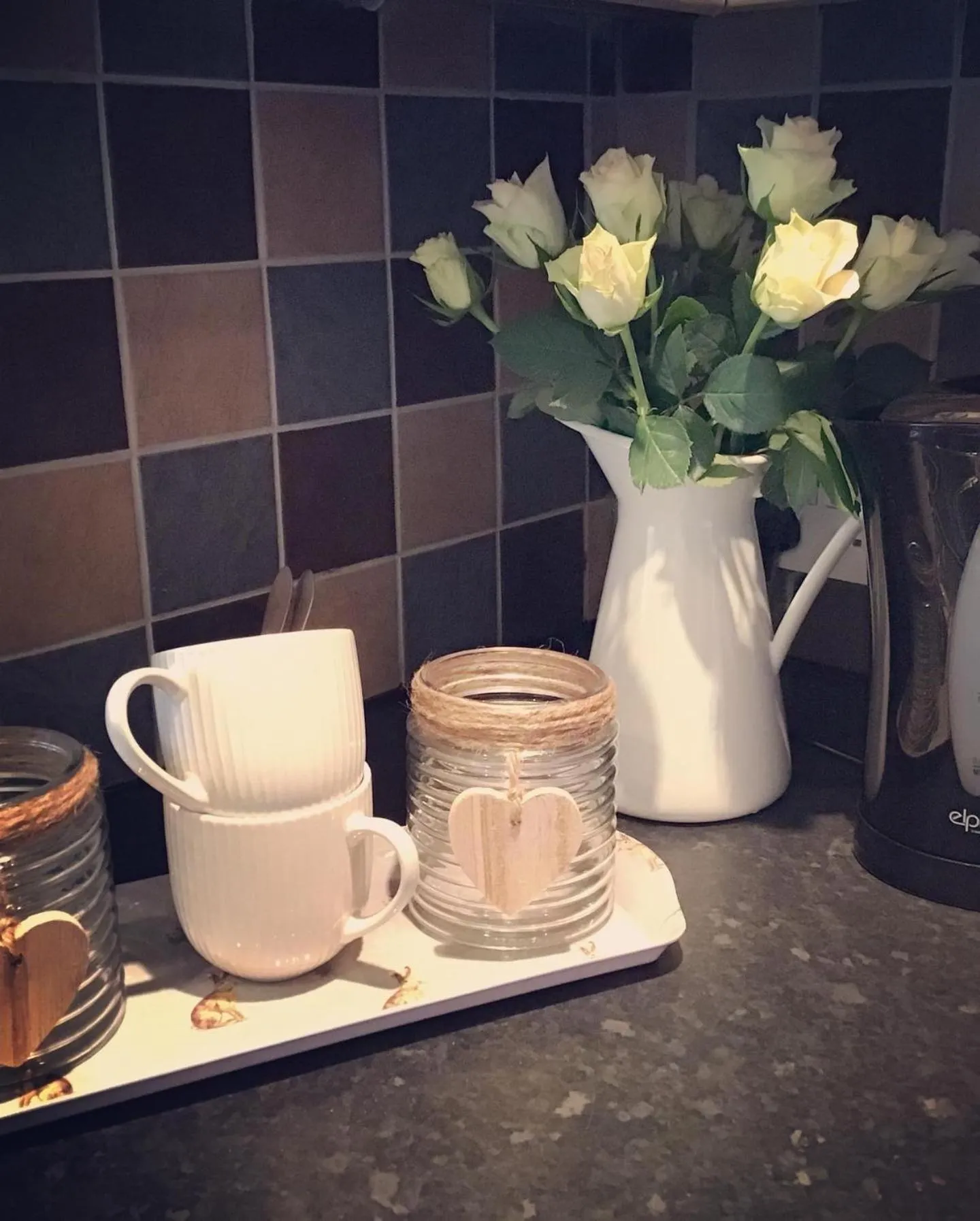 Coffee/tea facilities in Meerkat Manor