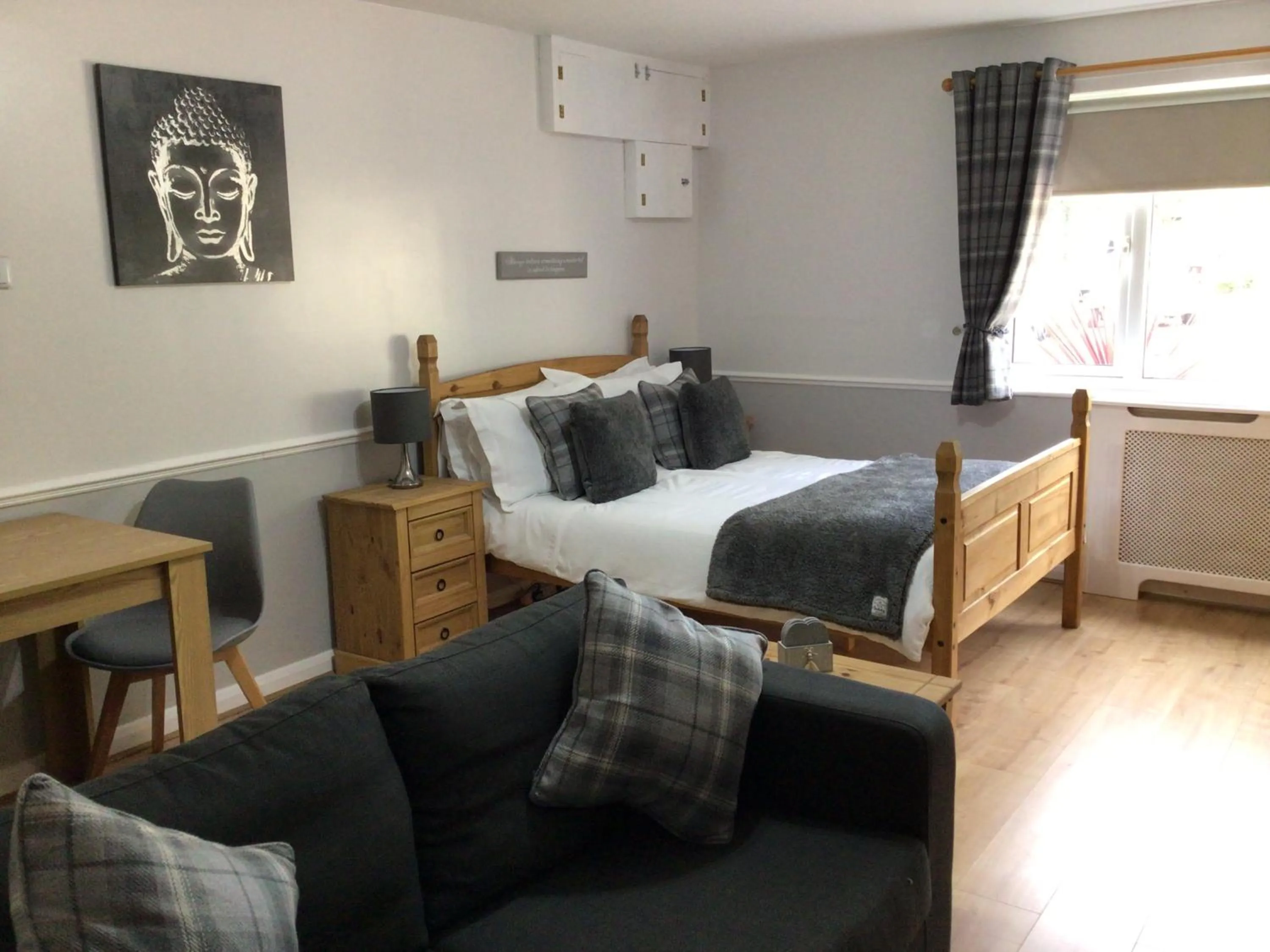 Bed in Meerkat Manor