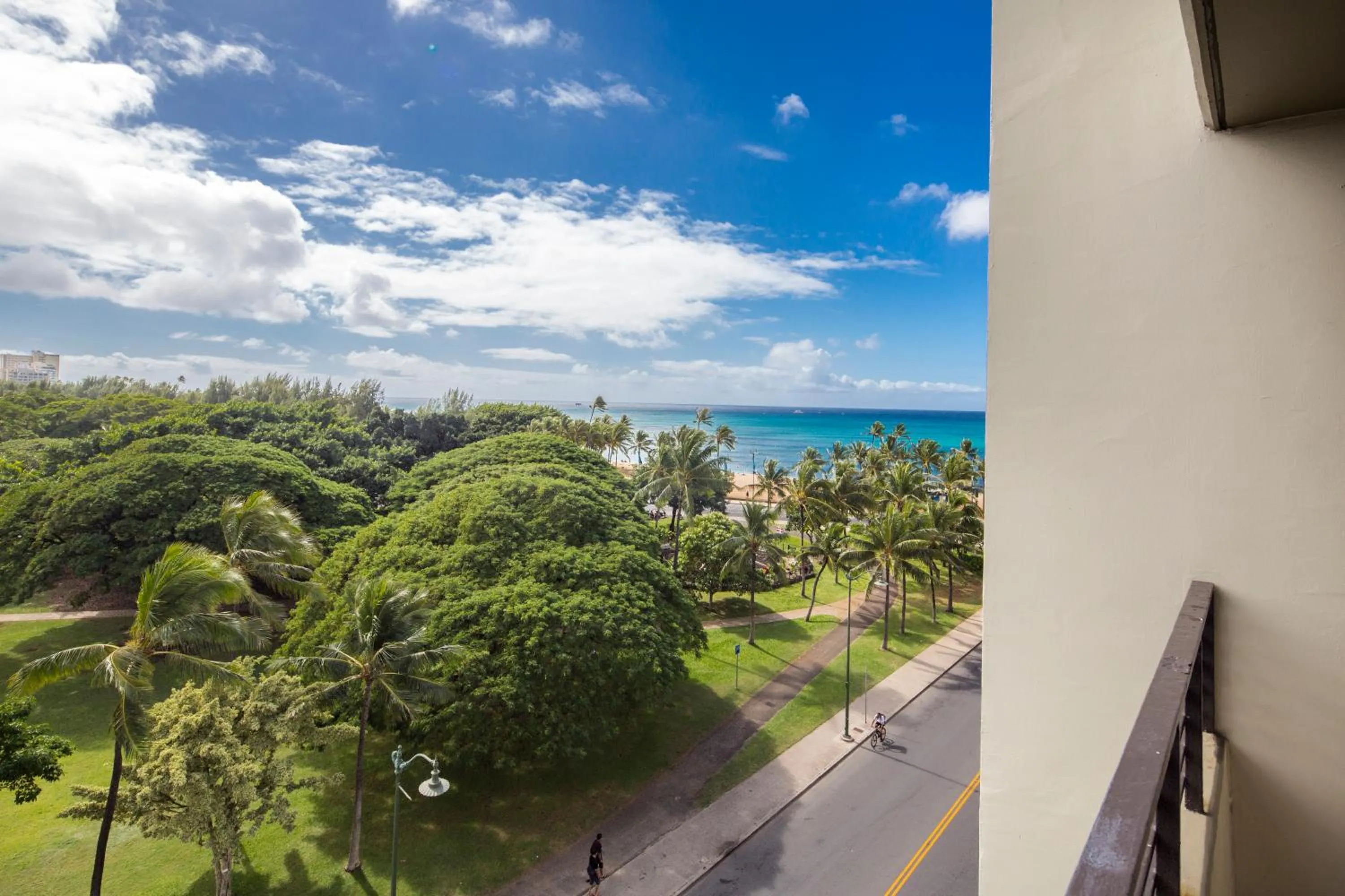 Balcony/Terrace in Castle at Waikīkī Grand