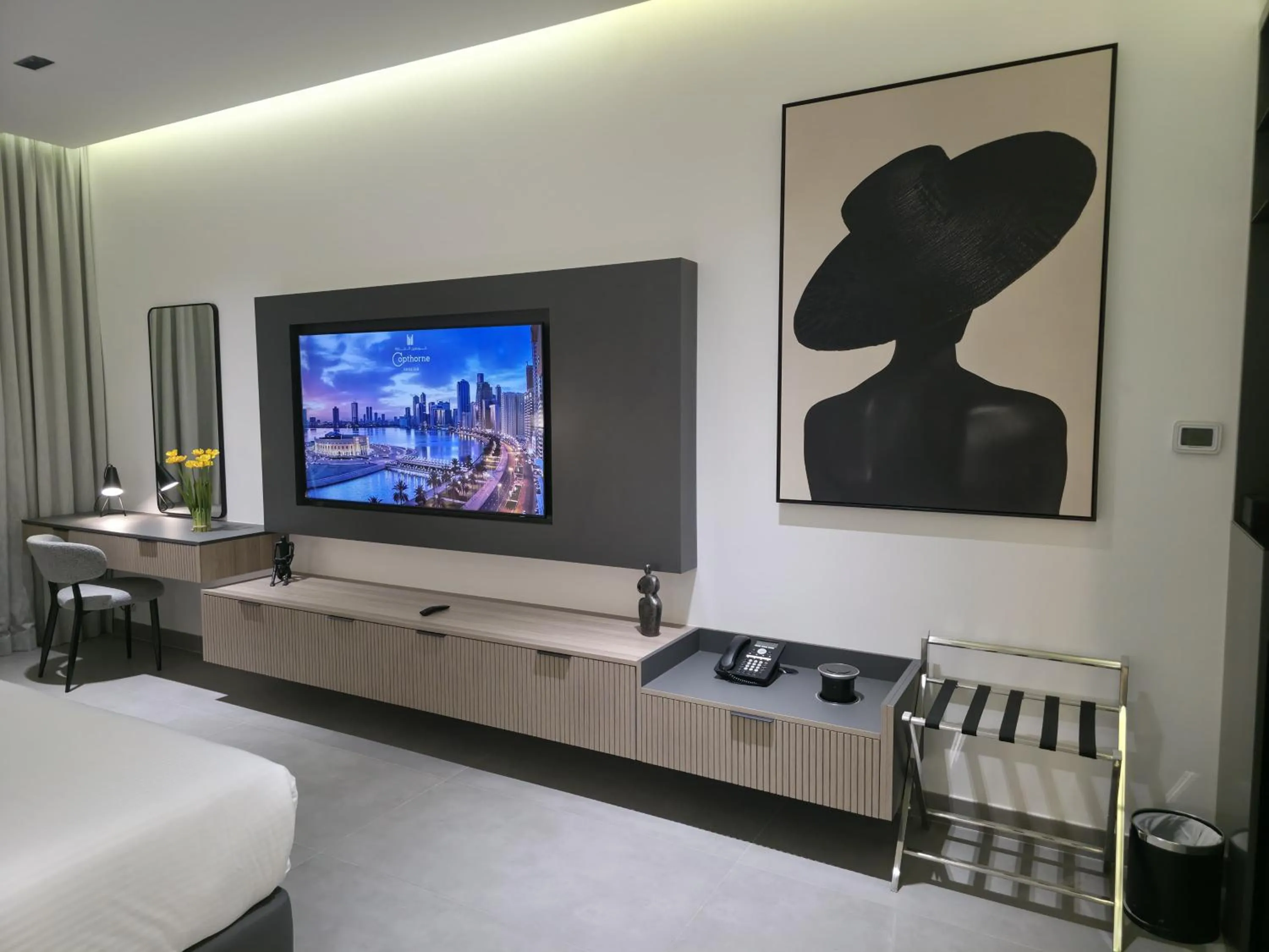 TV and multimedia in Copthorne Hotel Sharjah