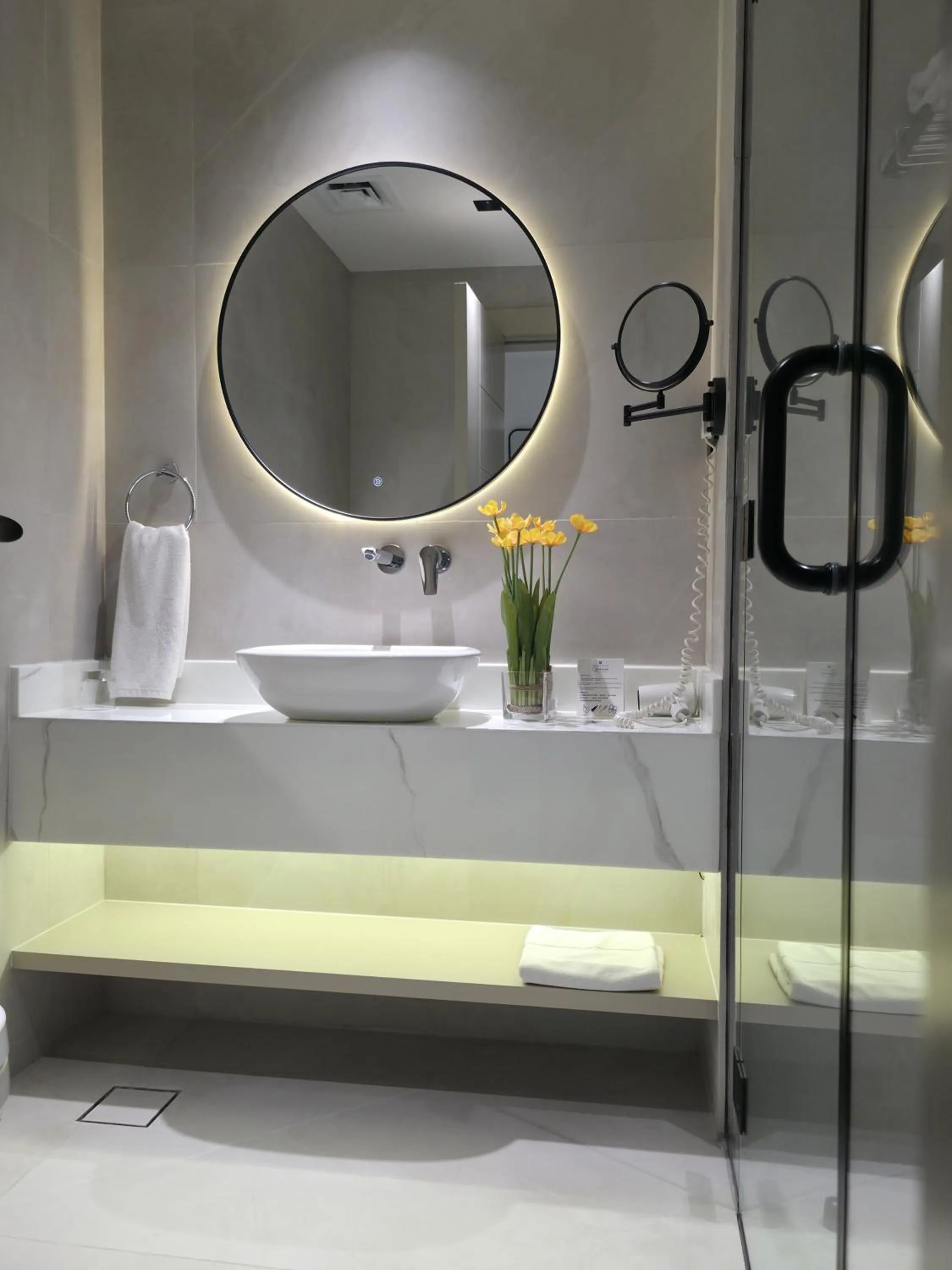 Bathroom in Copthorne Hotel Sharjah