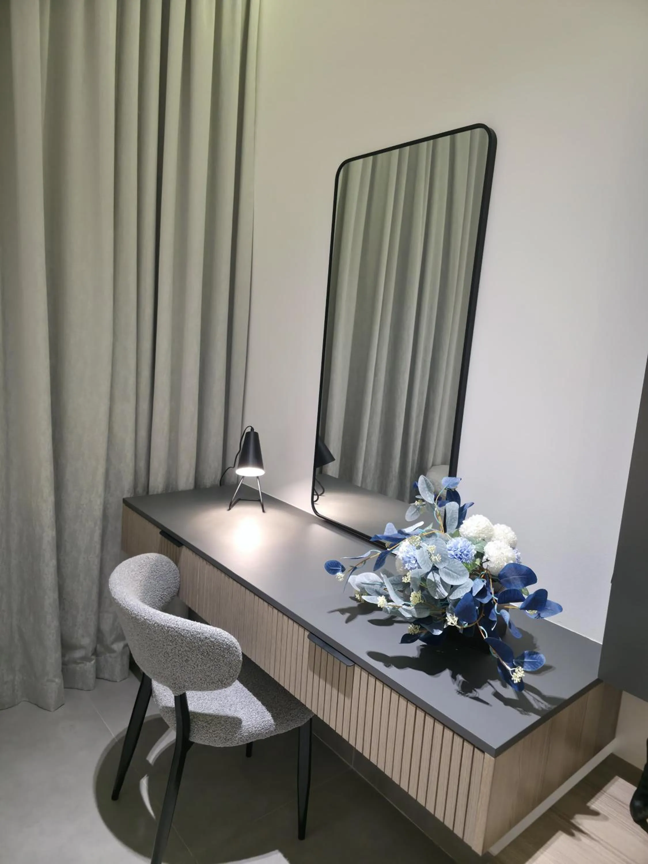 Dining area in Copthorne Hotel Sharjah