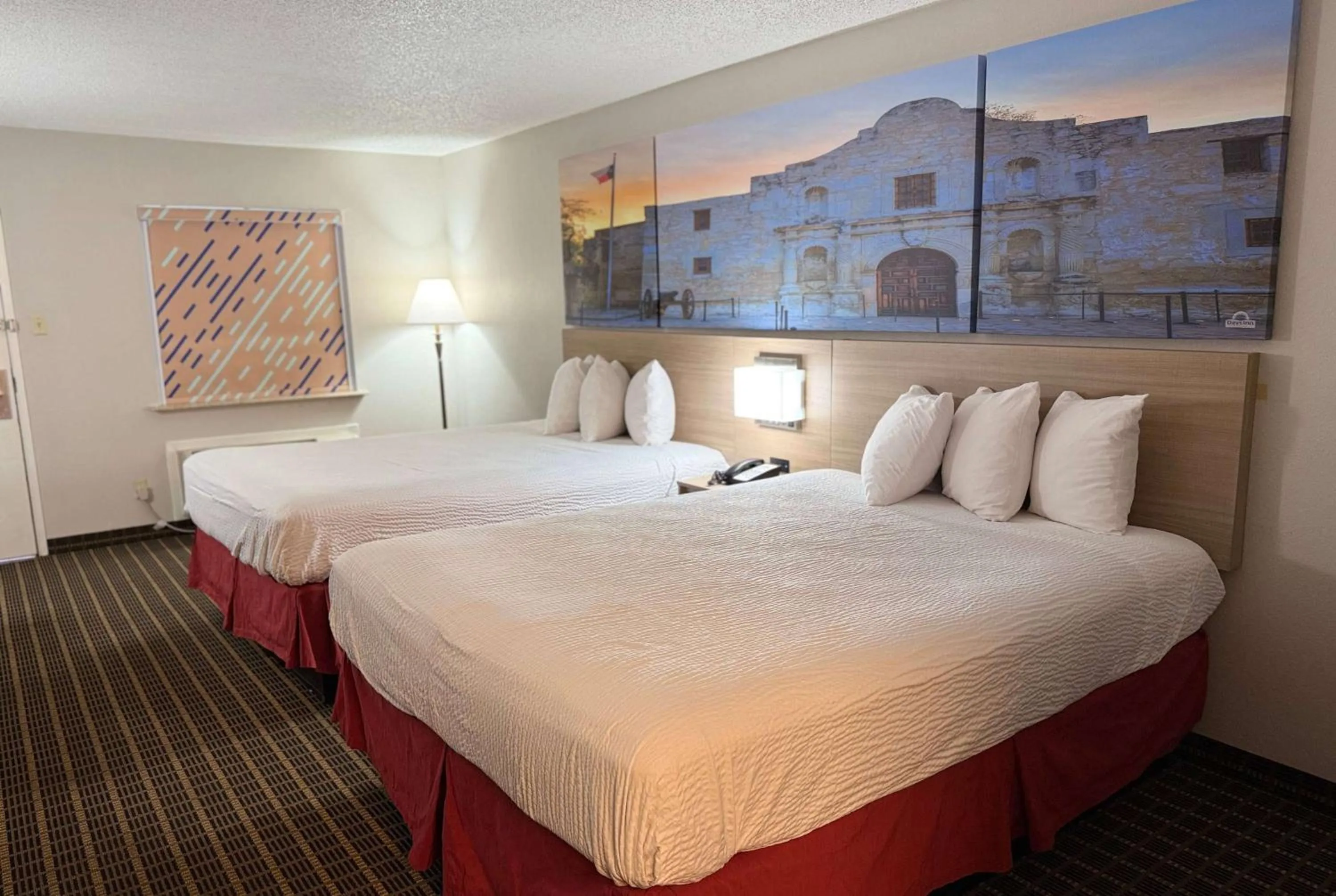 Photo of the whole room, Bed in Days Inn by Wyndham San Antonio Interstate Hwy 35 North