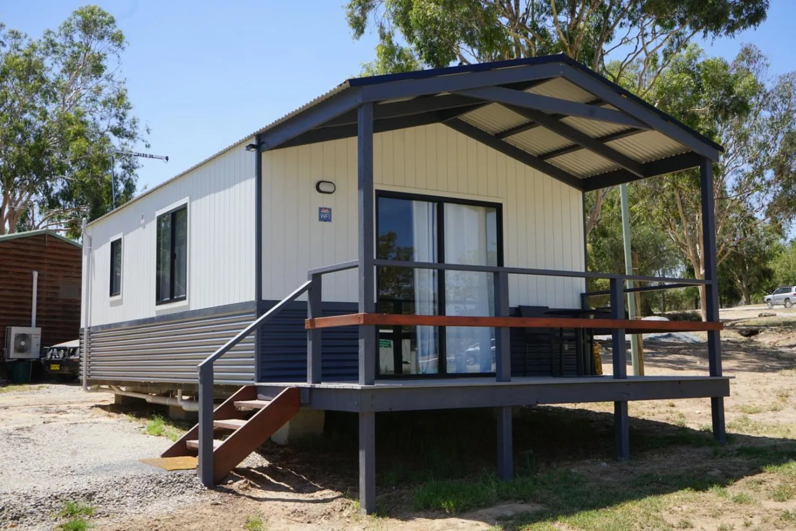 Patio in Lake Hume Holiday Park