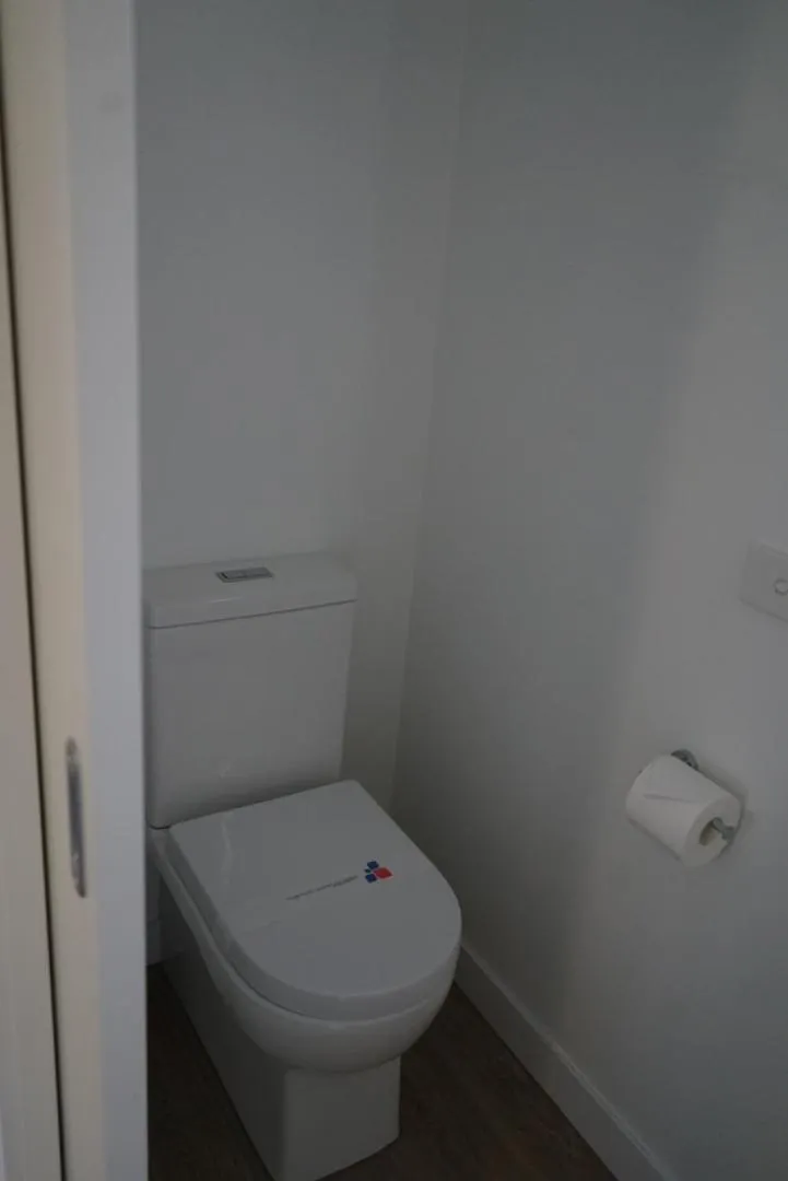 Toilet in Lake Hume Holiday Park