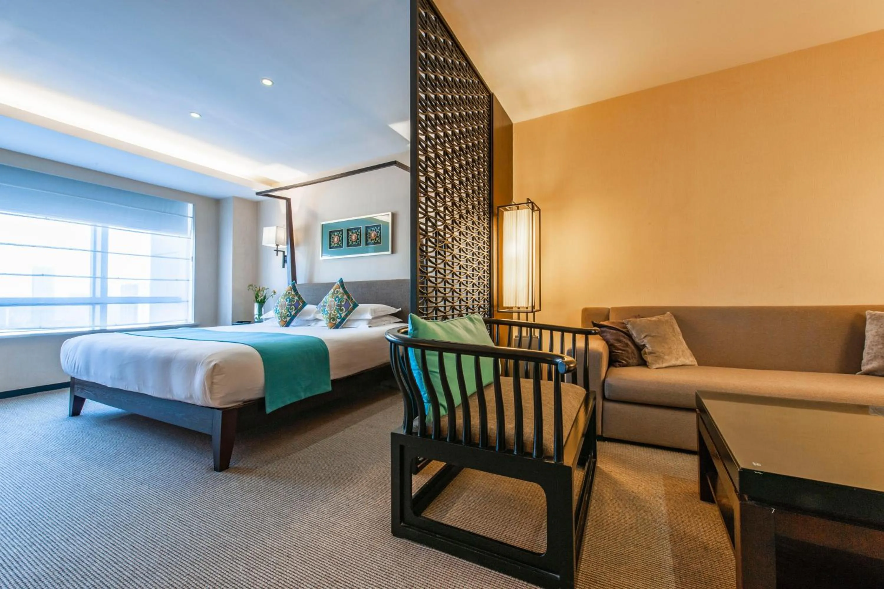 Photo of the whole room, Bed in SSAW Boutique Hotel Hefei Intime Centre