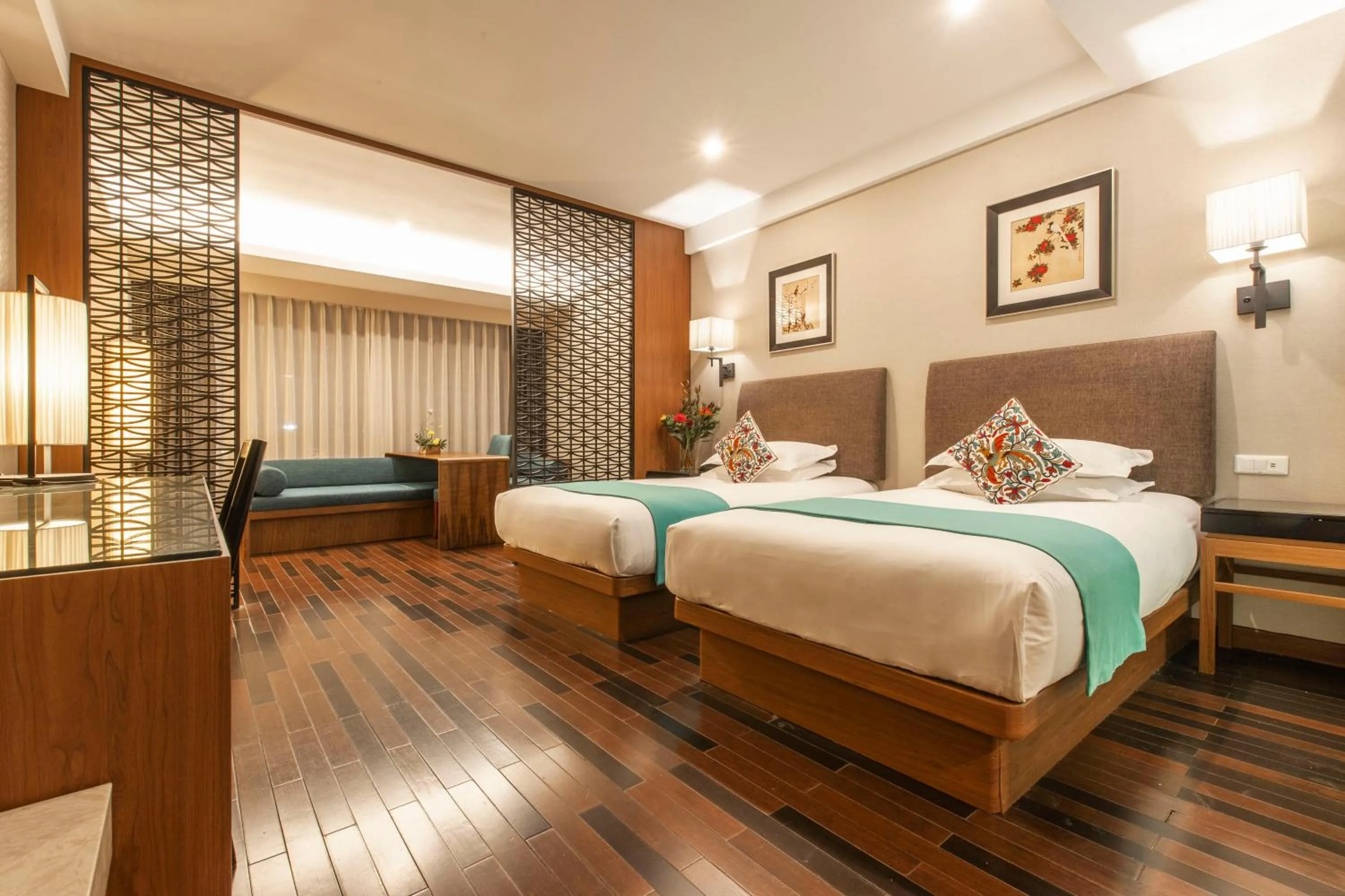 Photo of the whole room, Bed in SSAW Boutique Hotel Hefei Intime Centre