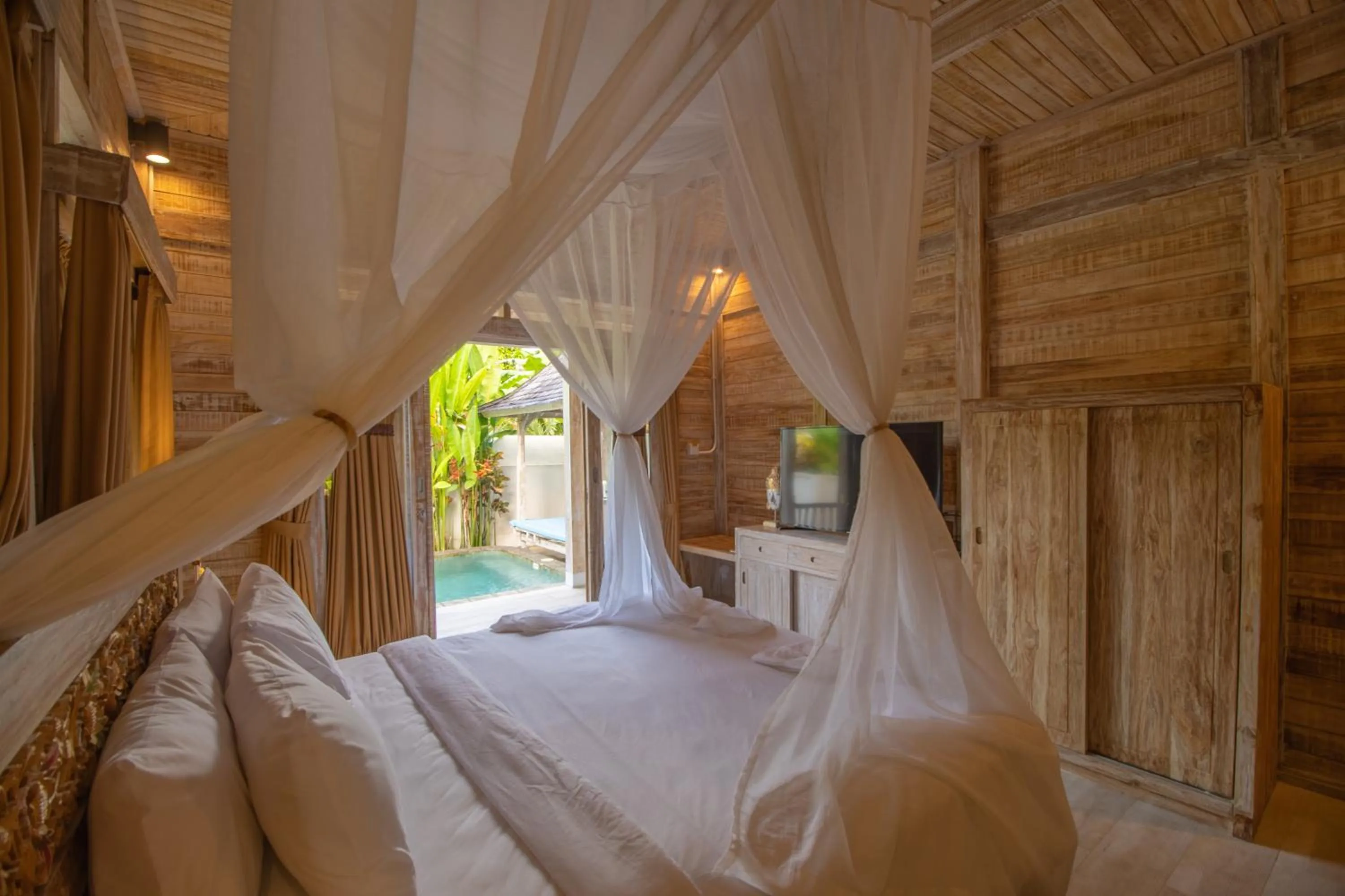 Bedroom, Bed in Wana Shanti Villa