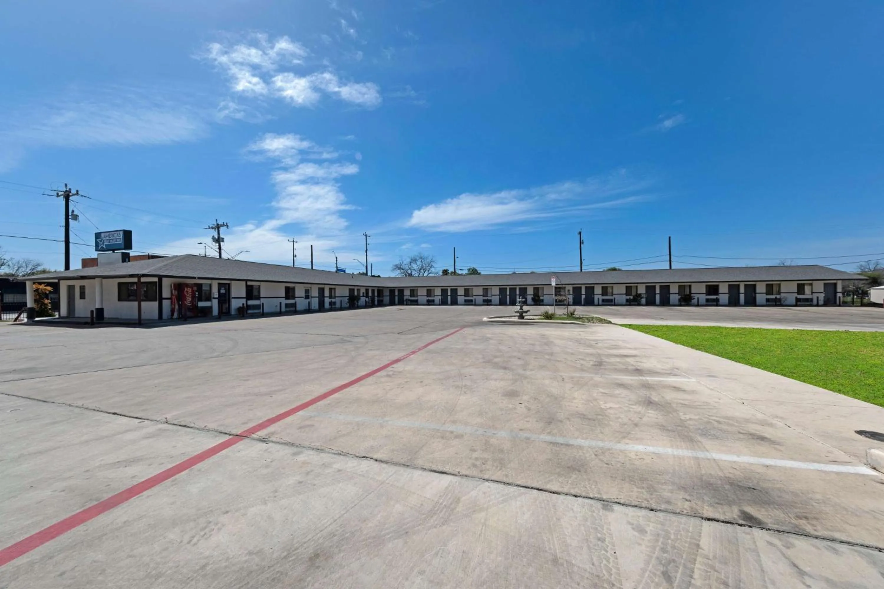 Property building in Americas Best Value Inn San Antonio Downtown Riverwalk