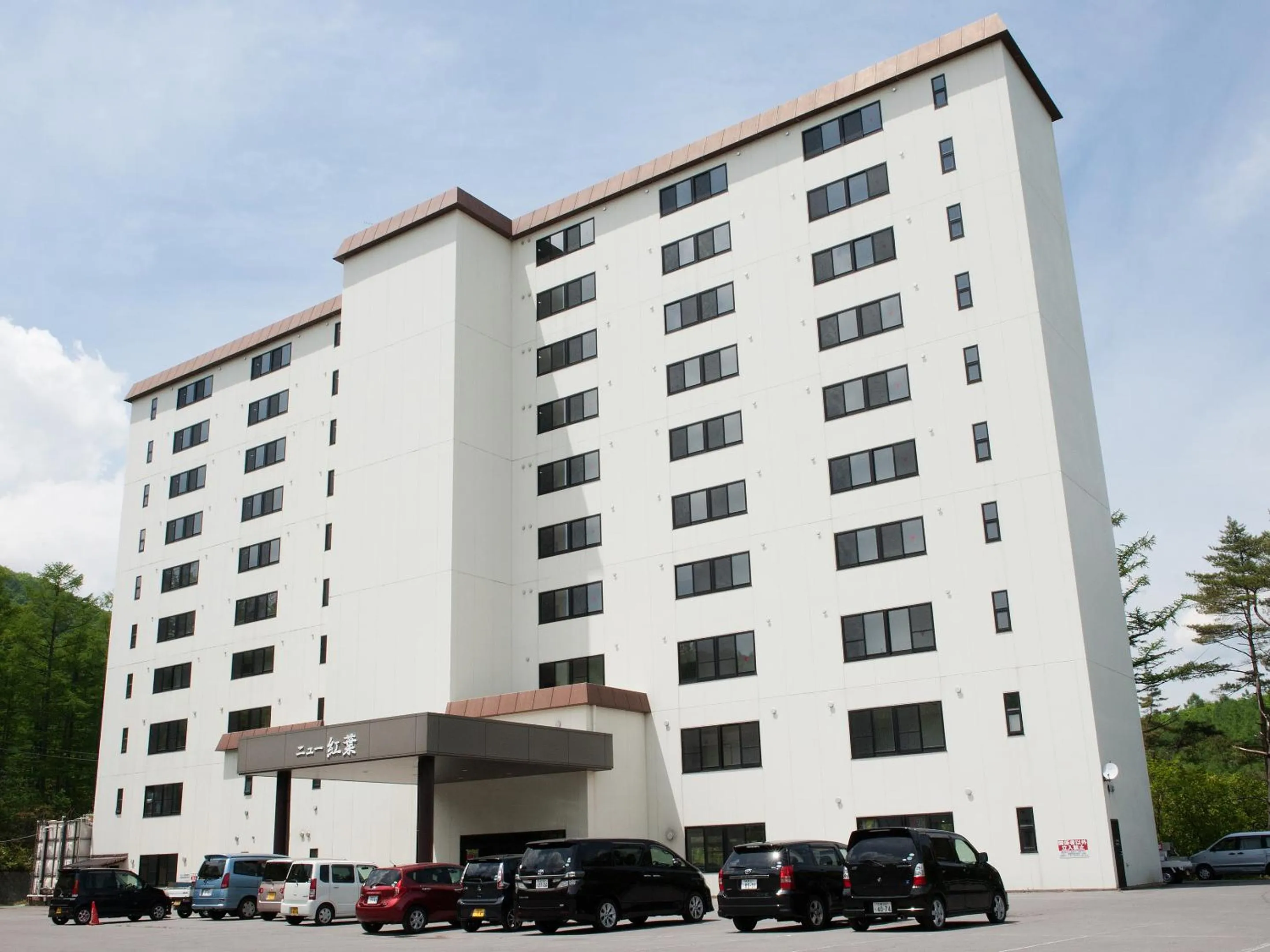 Facade/entrance in Hotel New Koyo