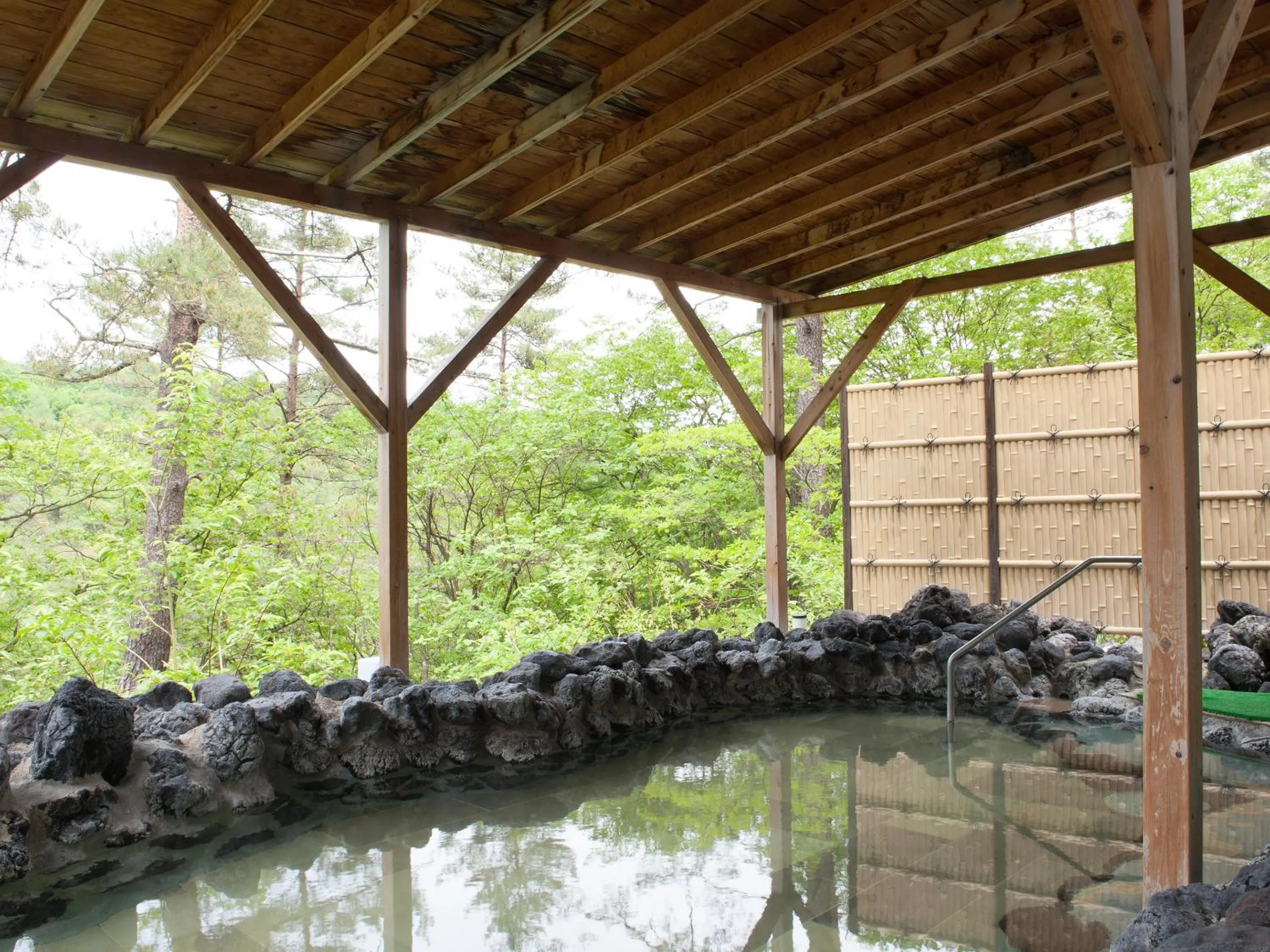Hot Spring Bath in Hotel New Koyo