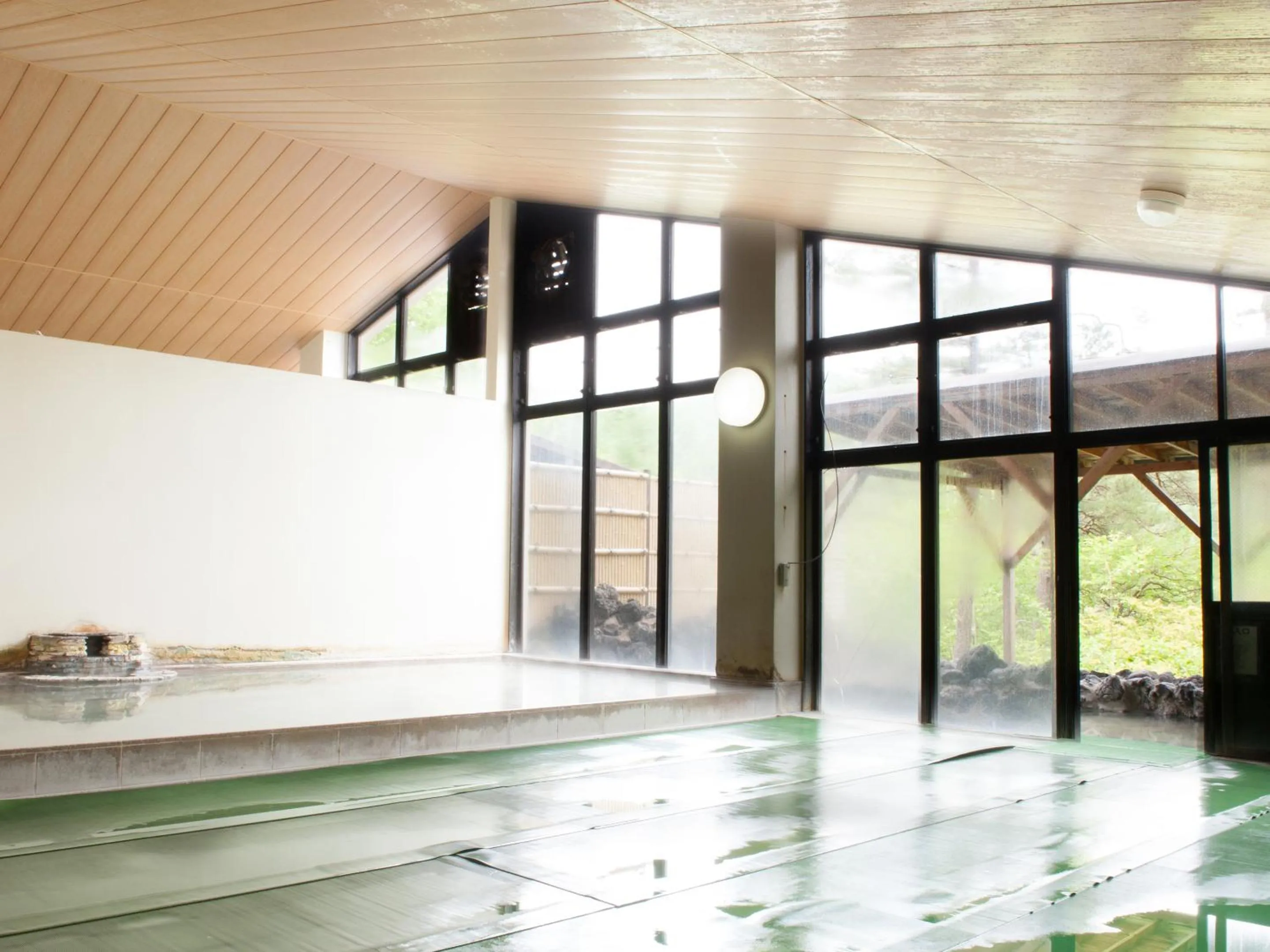 Hot Spring Bath in Hotel New Koyo