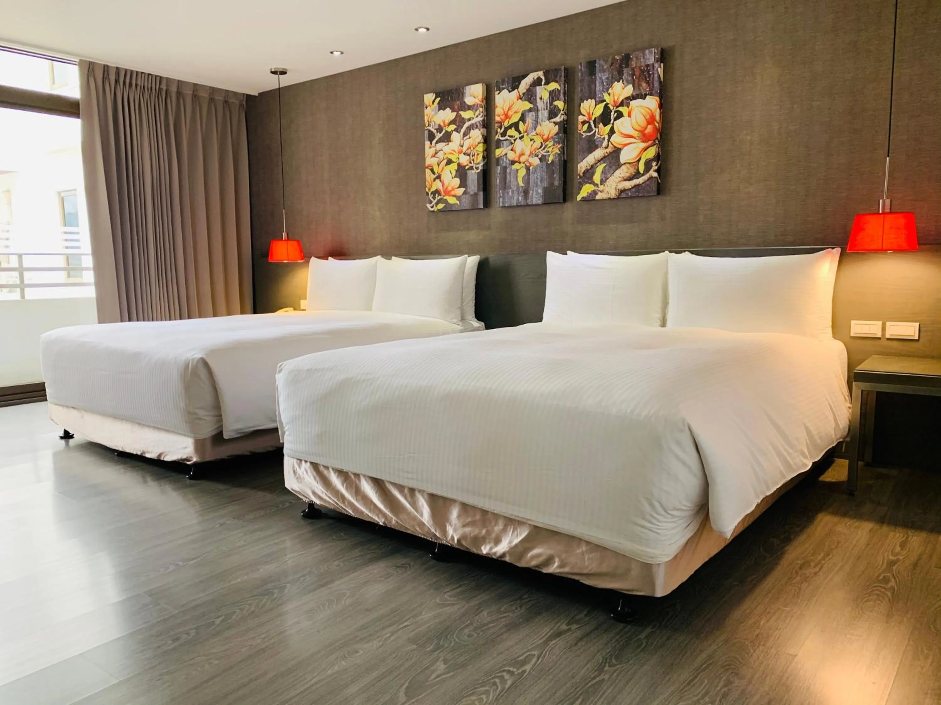 Bed in Ramada Encore By Wyndham Hualien