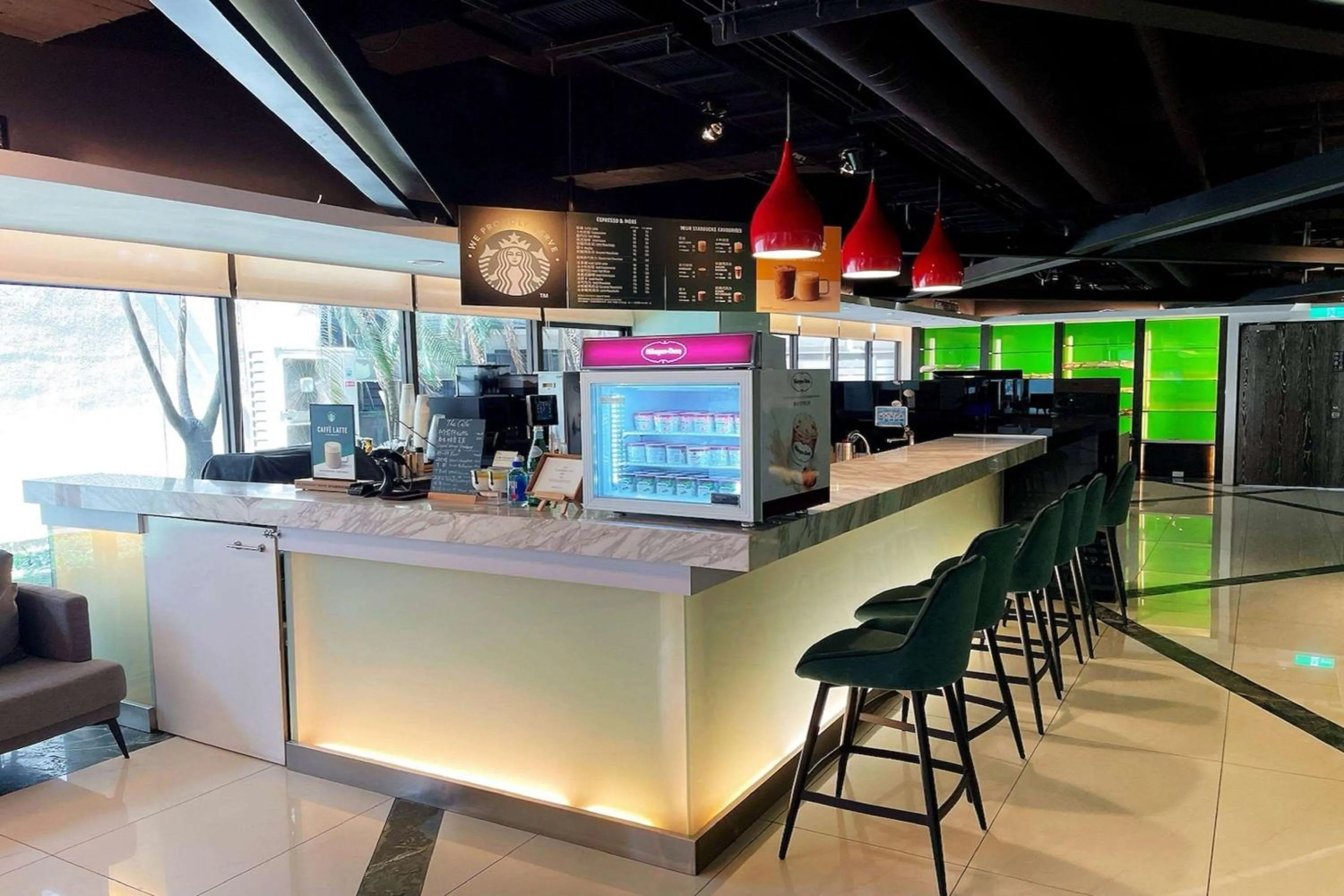 Lobby or reception in Ramada Encore By Wyndham Hualien