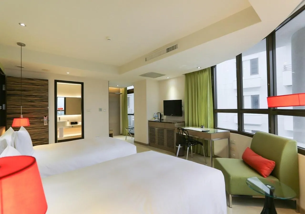 Photo of the whole room, Bed in Ramada Encore By Wyndham Hualien