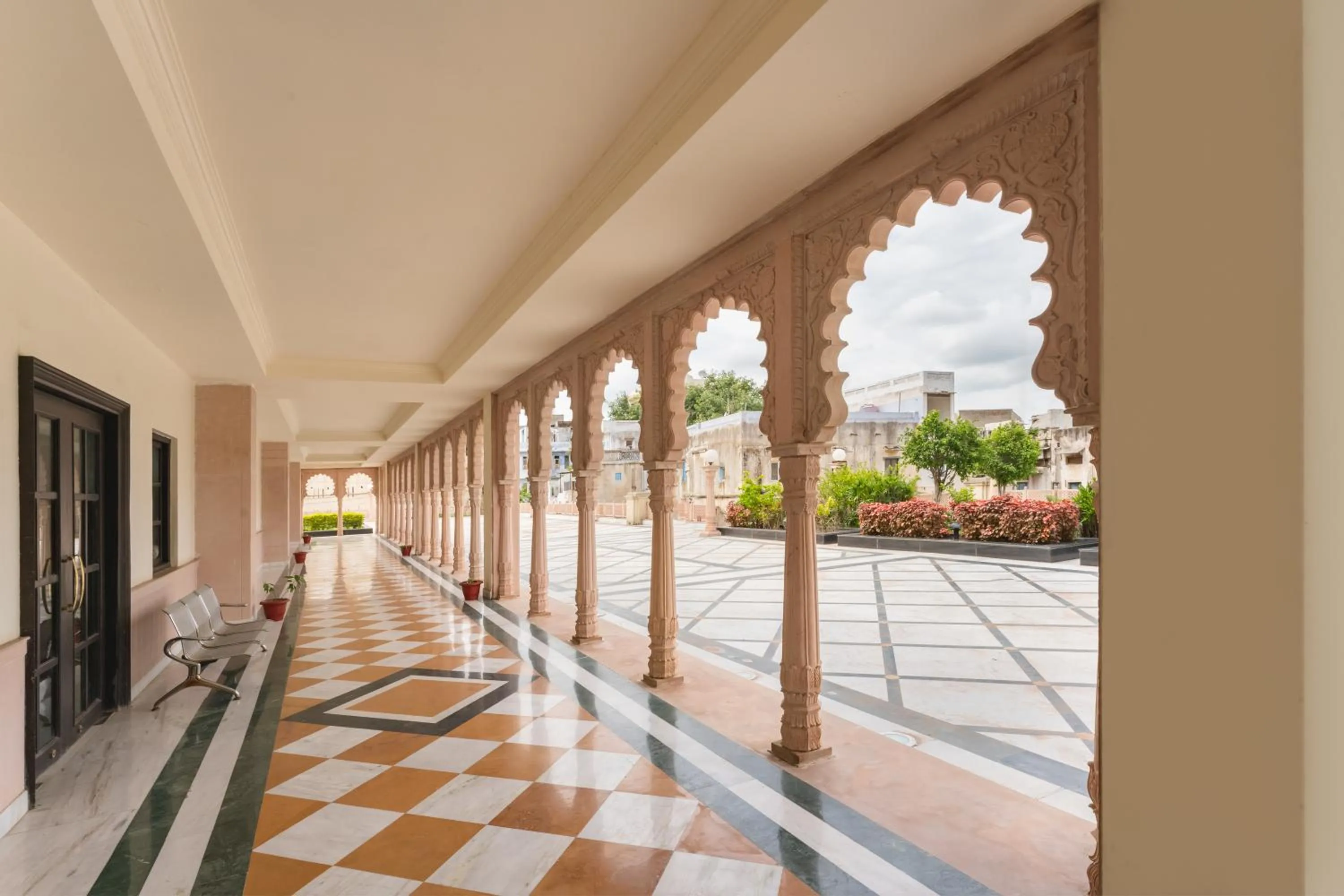 Property building in Shree Vallabh Vilas Lords Plaza Nathdwara - Pure Veg