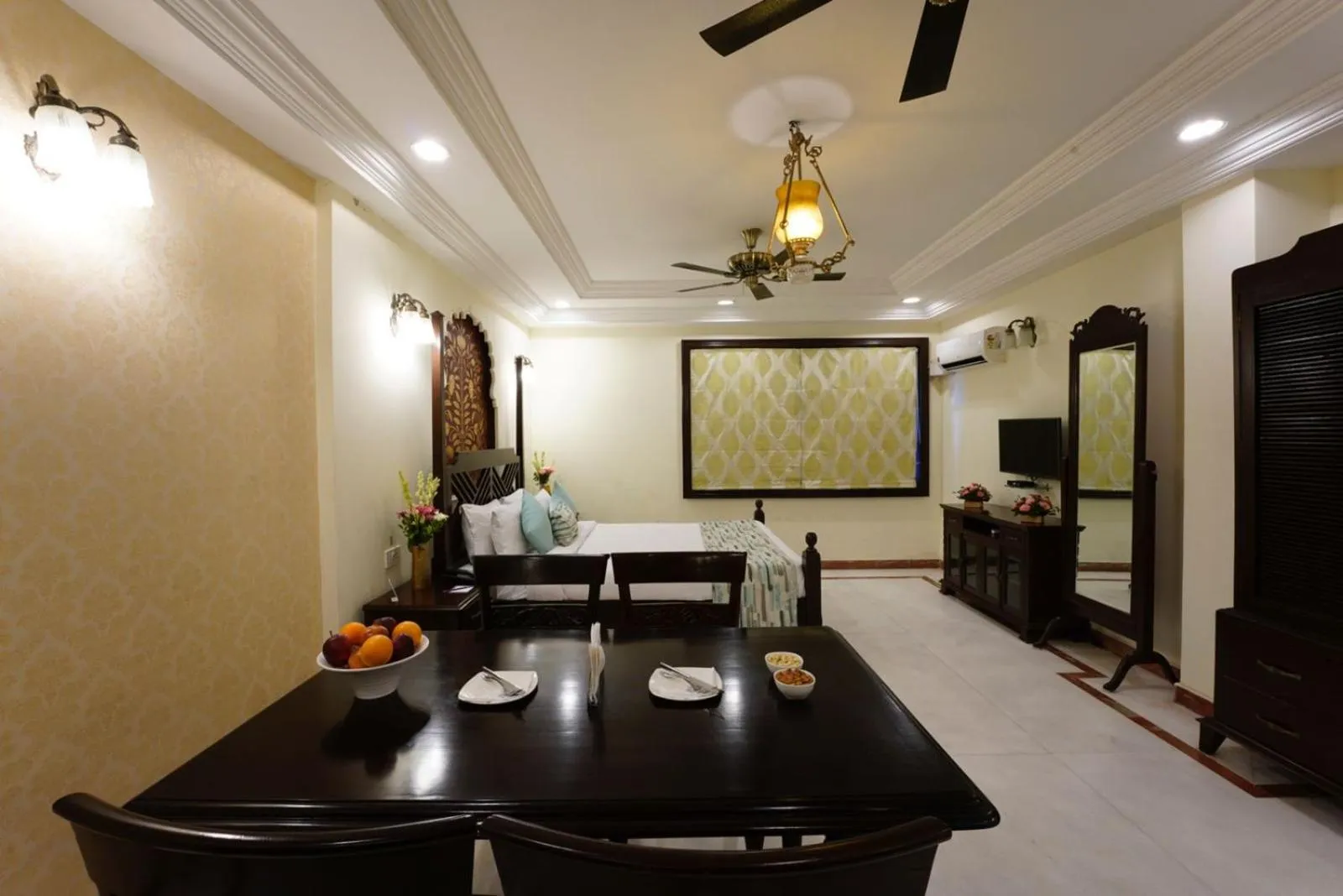 Living room in Shree Vallabh Vilas Lords Plaza Nathdwara - Pure Veg