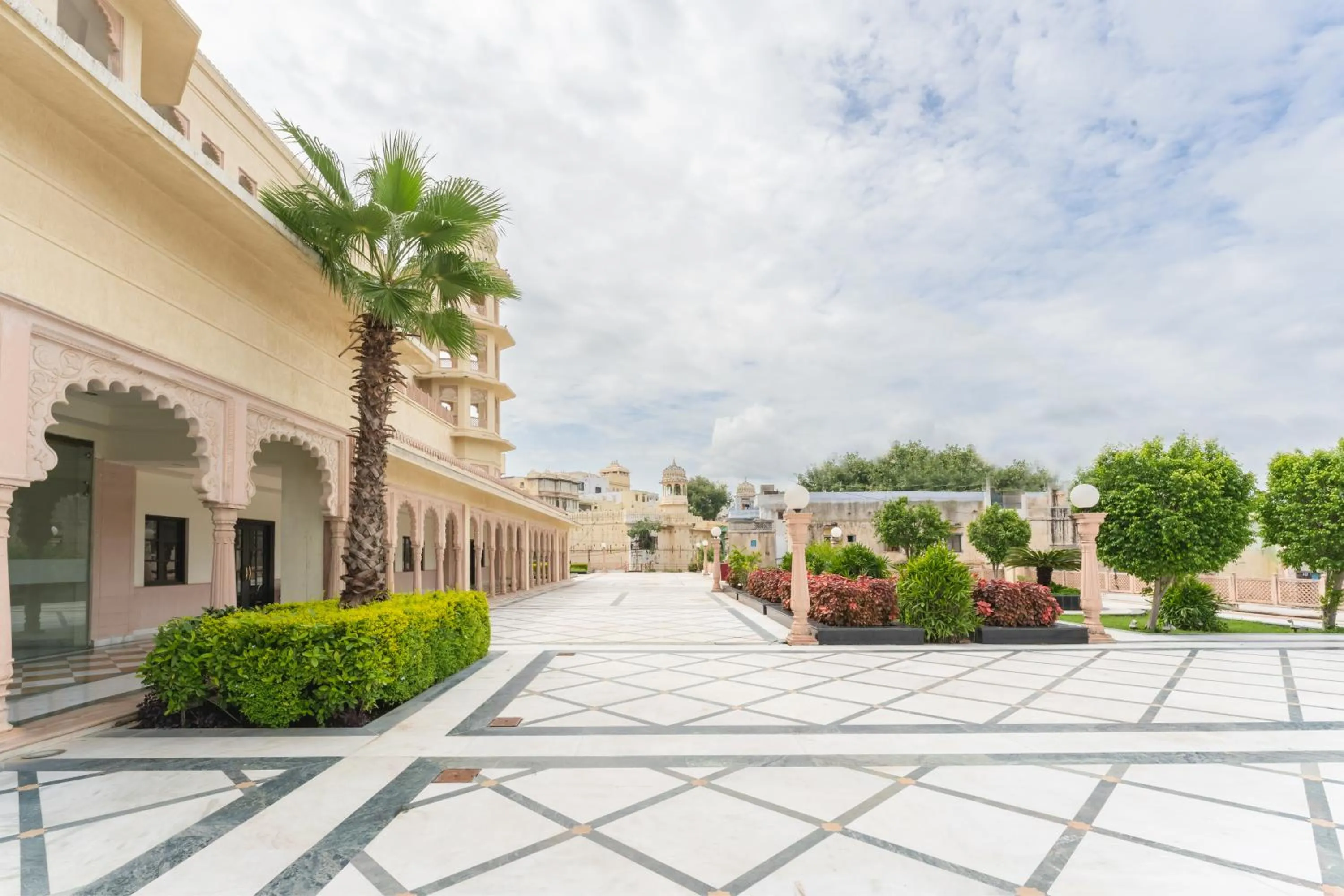 Property building in Shree Vallabh Vilas Lords Plaza Nathdwara - Pure Veg