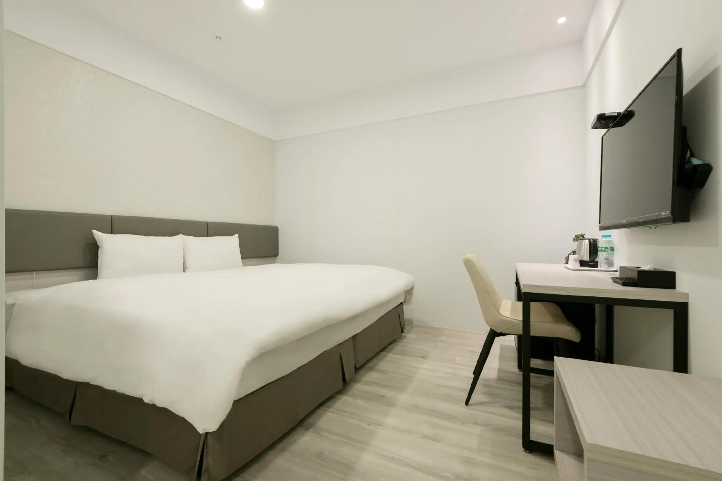 Superior Double Room - No Window in Fengjia JinRui Hotel Superior Double Room - No Window in Fengjia JinRui Hotel