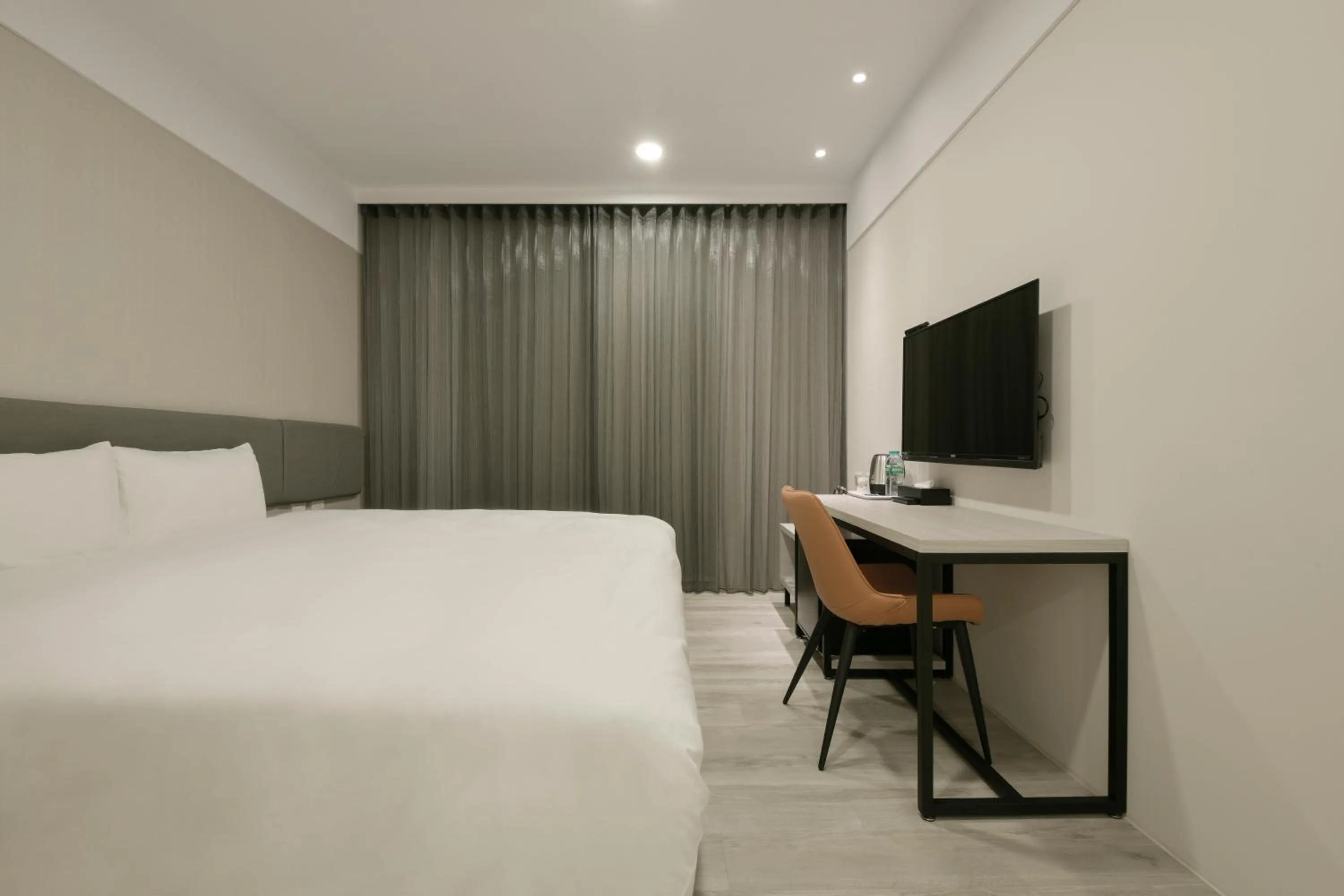 Bed in Fengjia JinRui Hotel