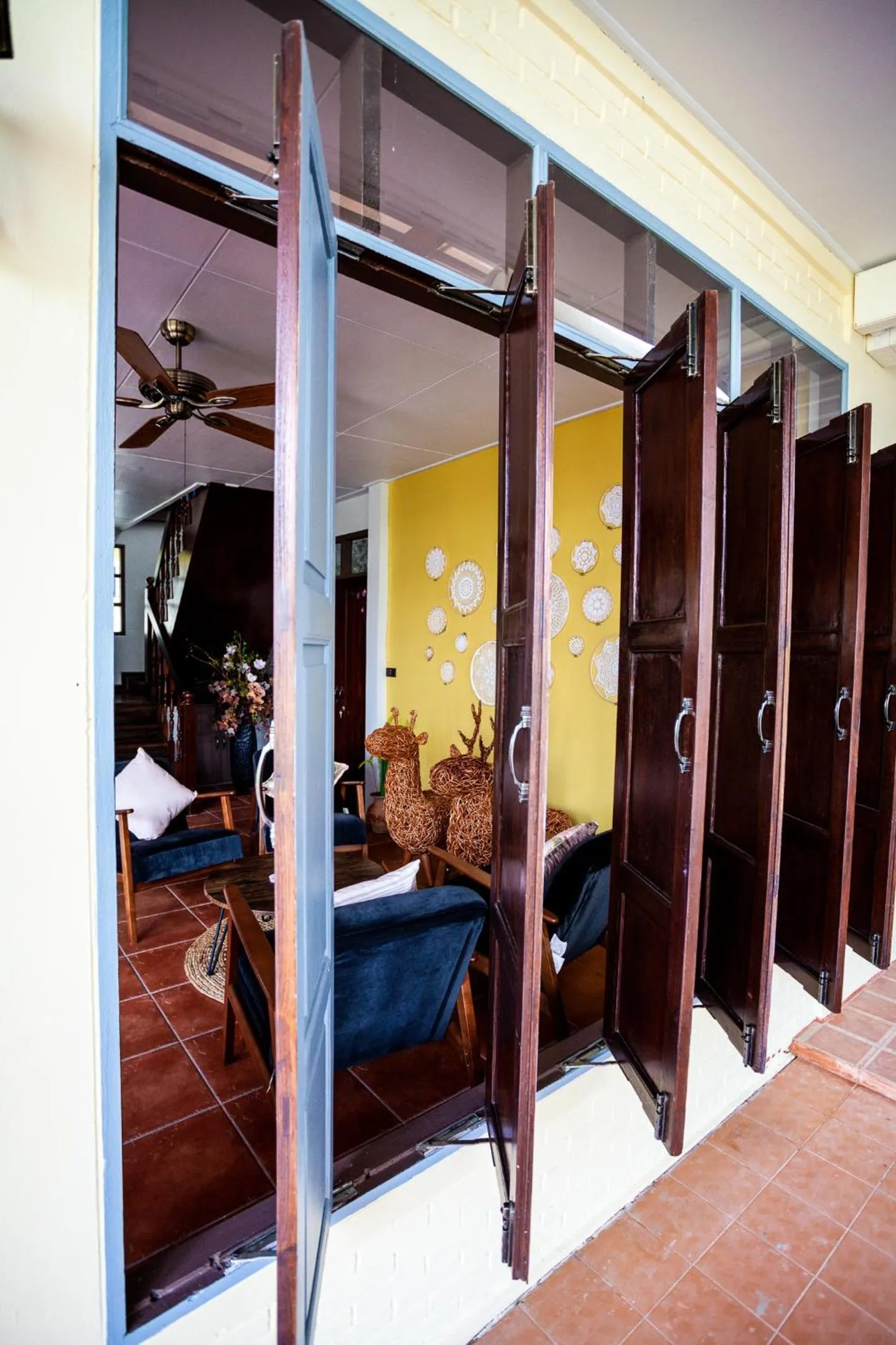 Living room, Bed in Baan Suan Krung Kao