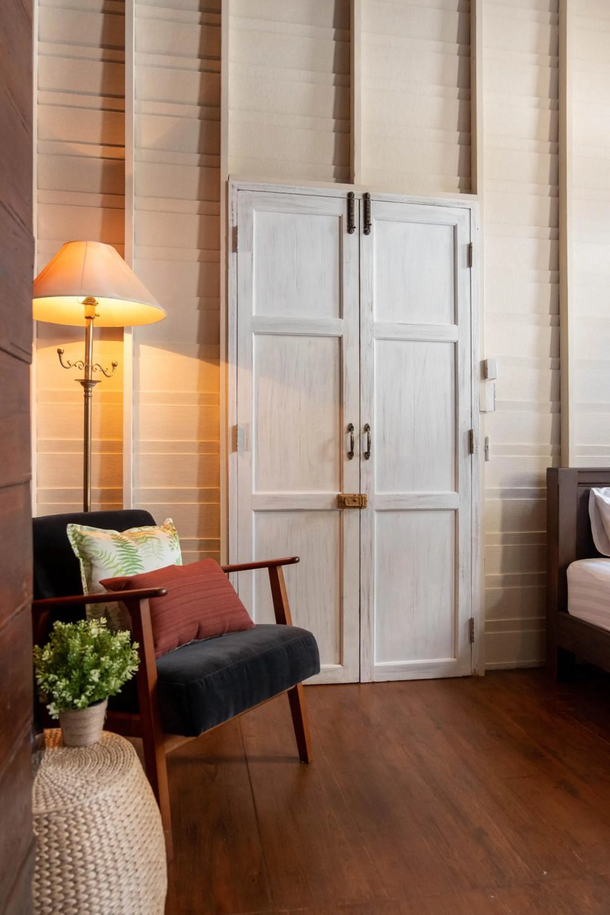 Seating area in Baan Suan Krung Kao