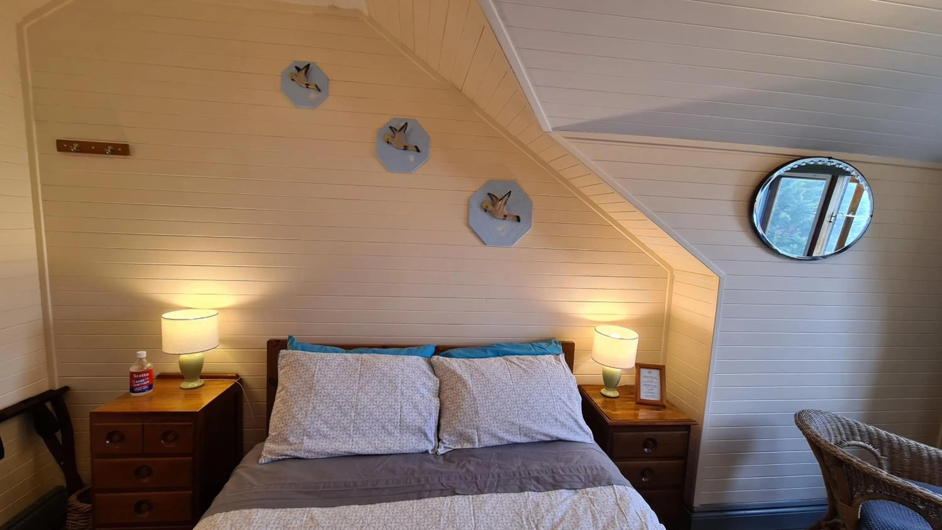 Bed in No14 Lovel St