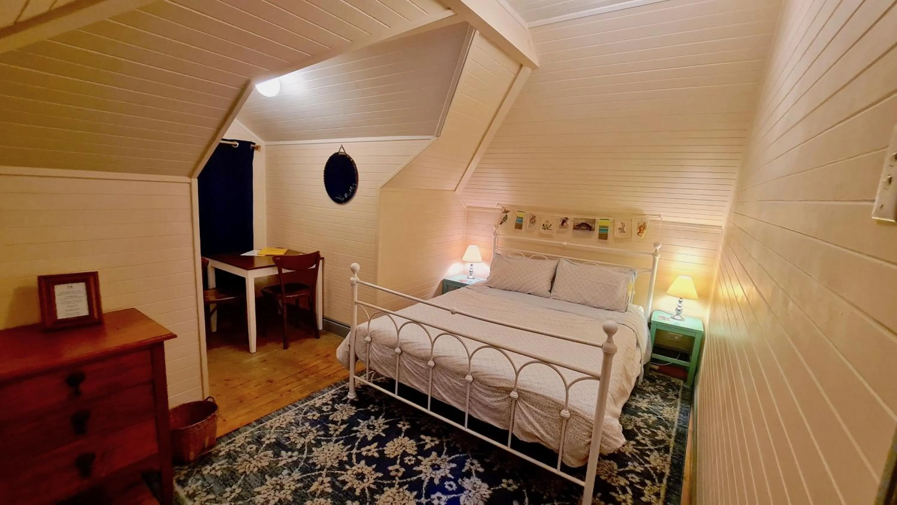 Bed in No14 Lovel St