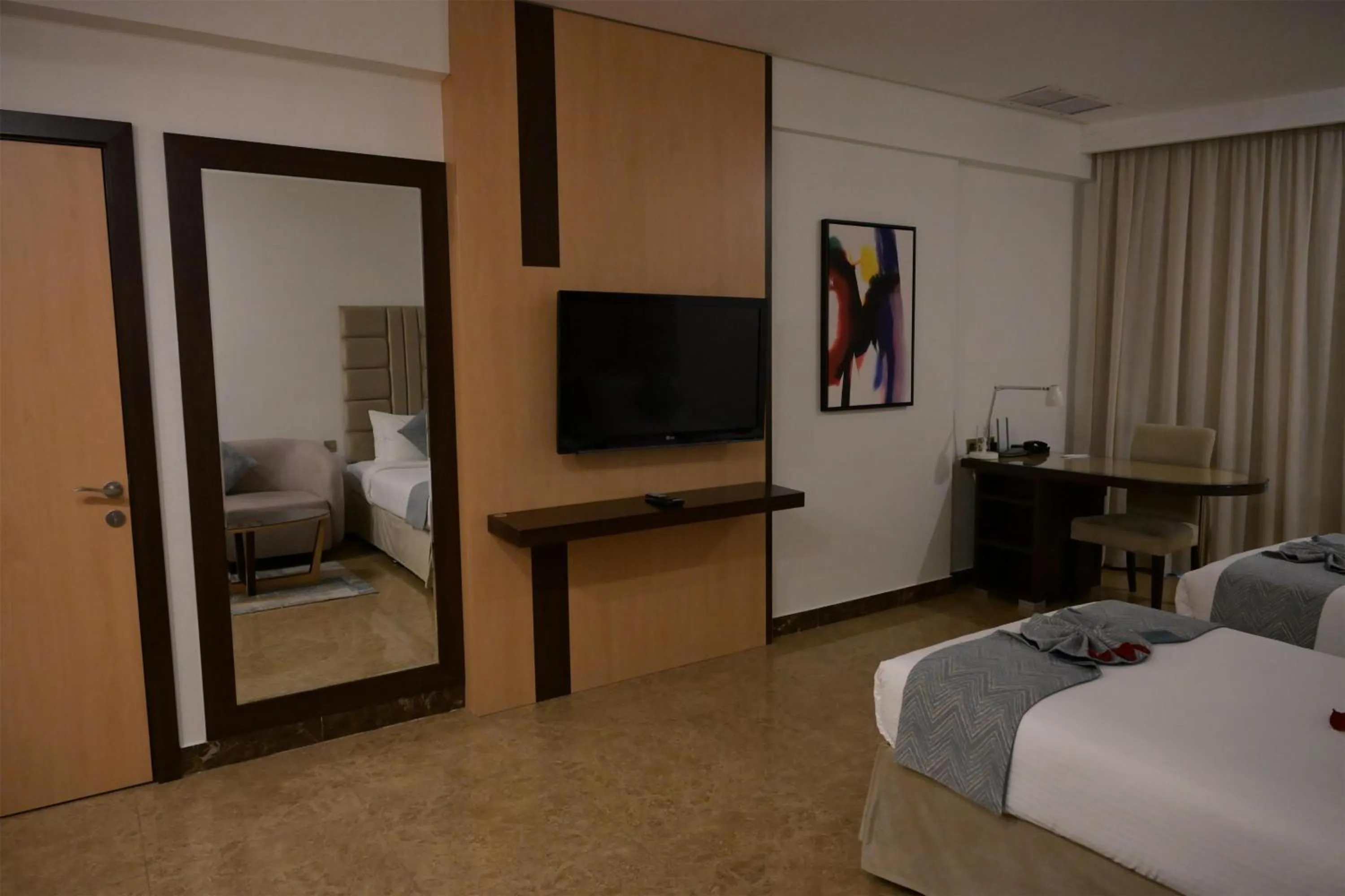 Bedroom, Bed in Best Western Plus Mahboula