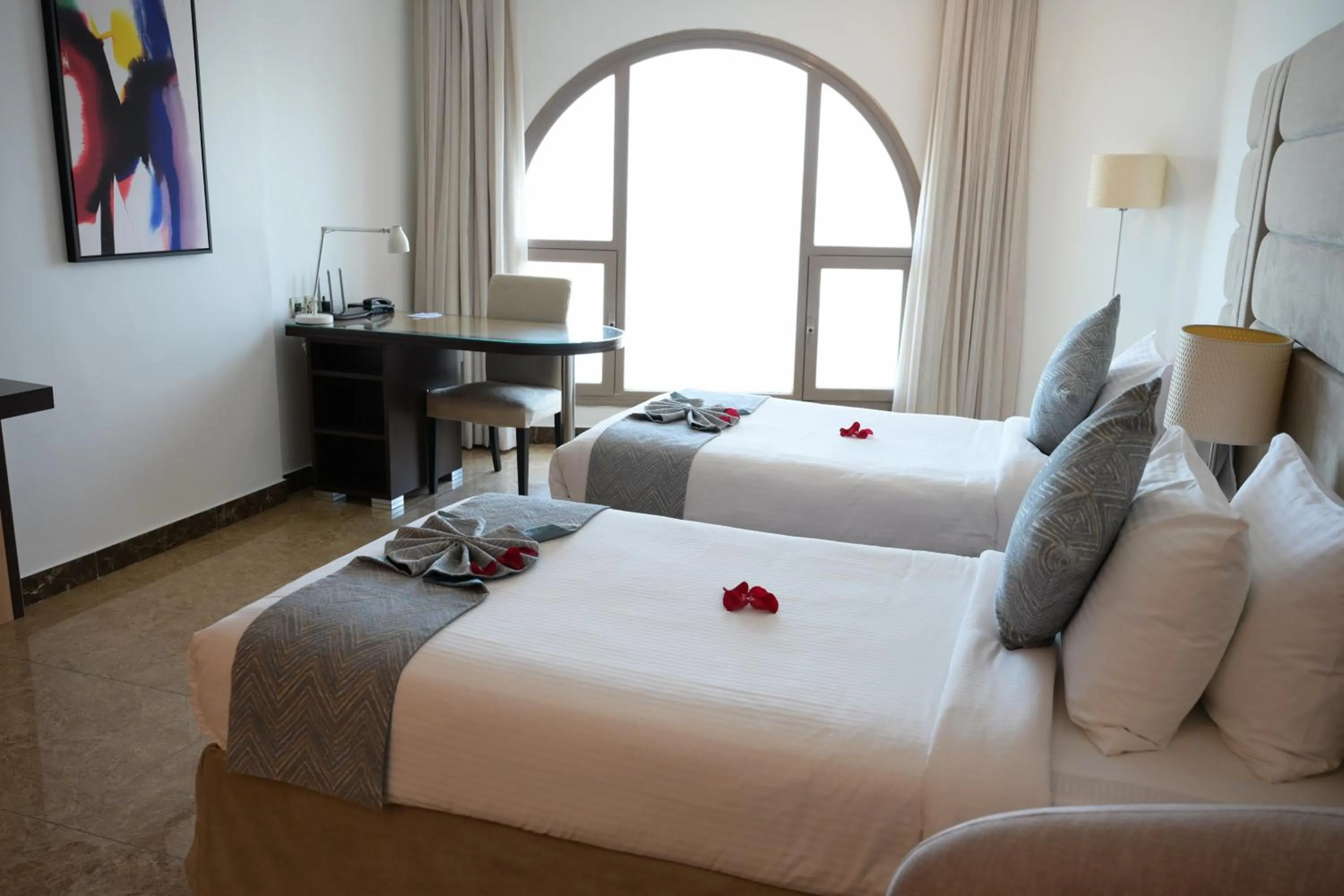 Bed in Best Western Plus Mahboula