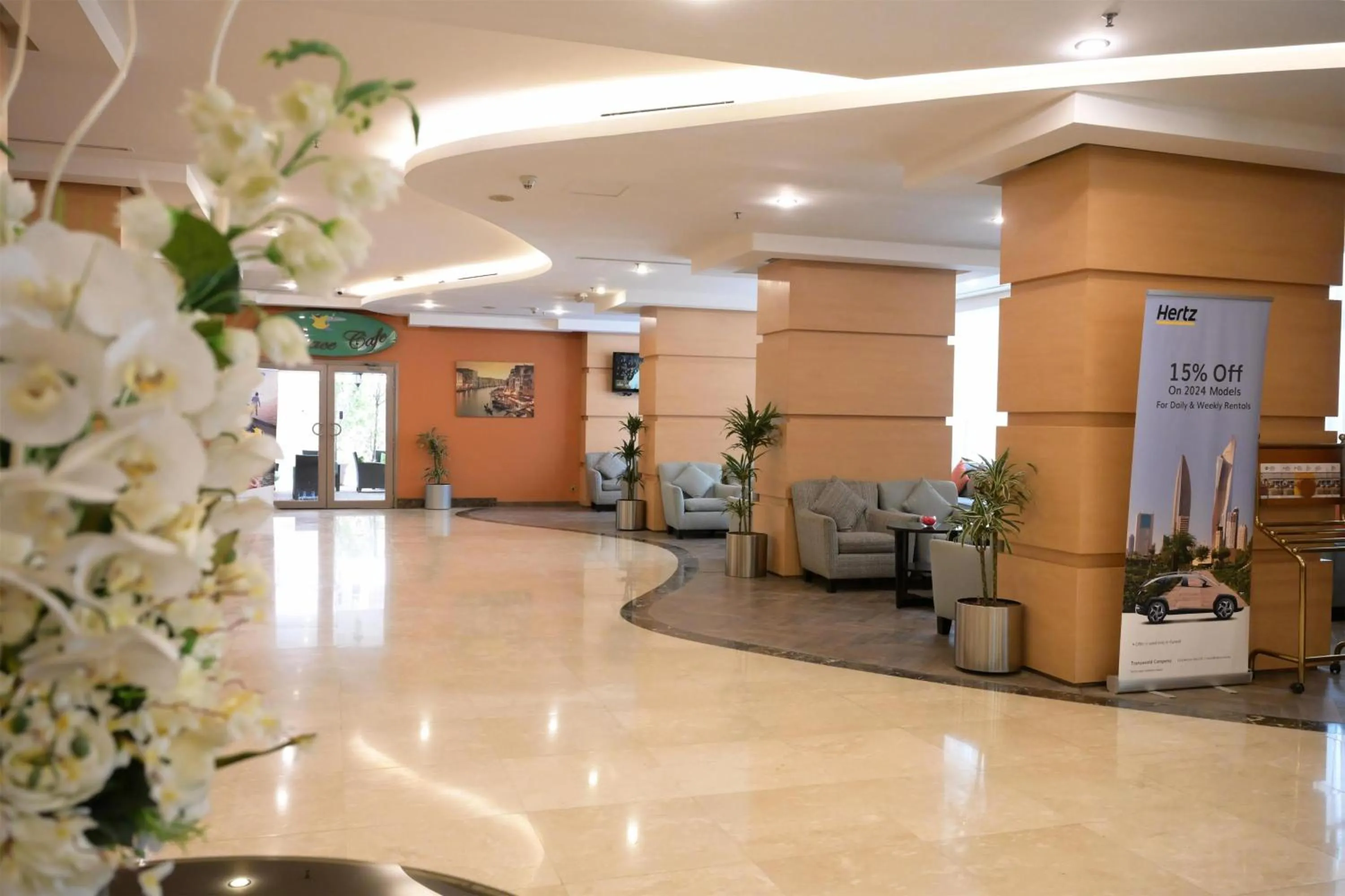 Lobby or reception in Best Western Plus Mahboula