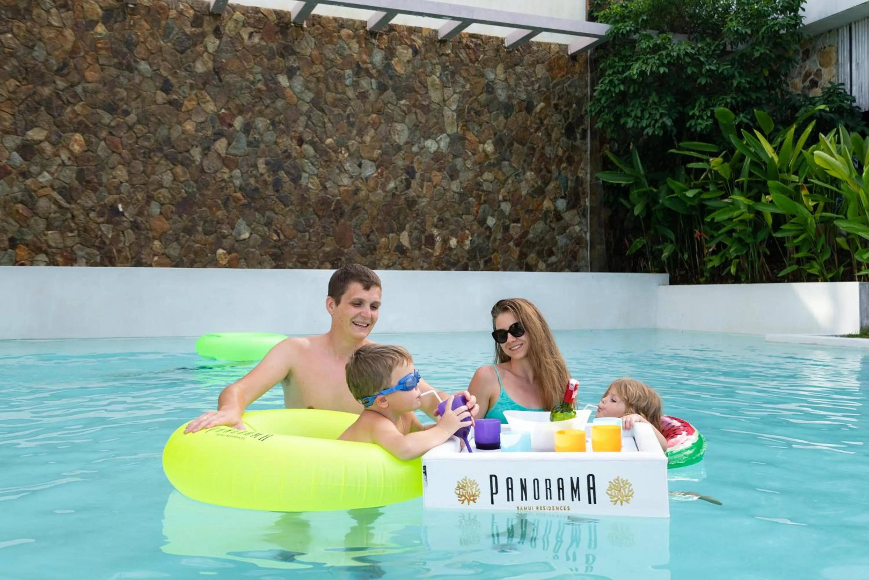 Swimming pool in Panorama Samui Residences