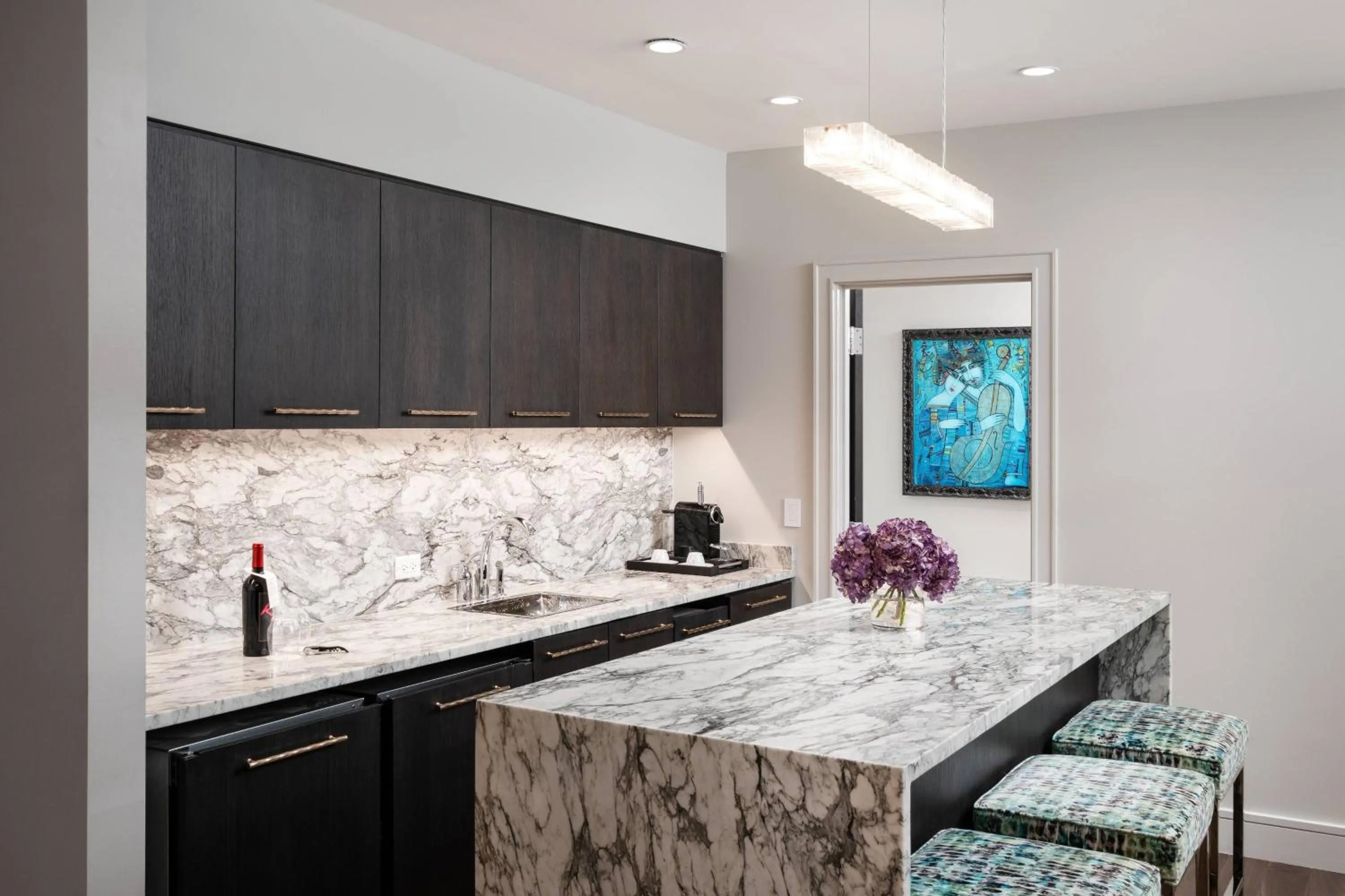 Kitchen or kitchenette in Grand Bohemian Charlotte, Autograph Collection