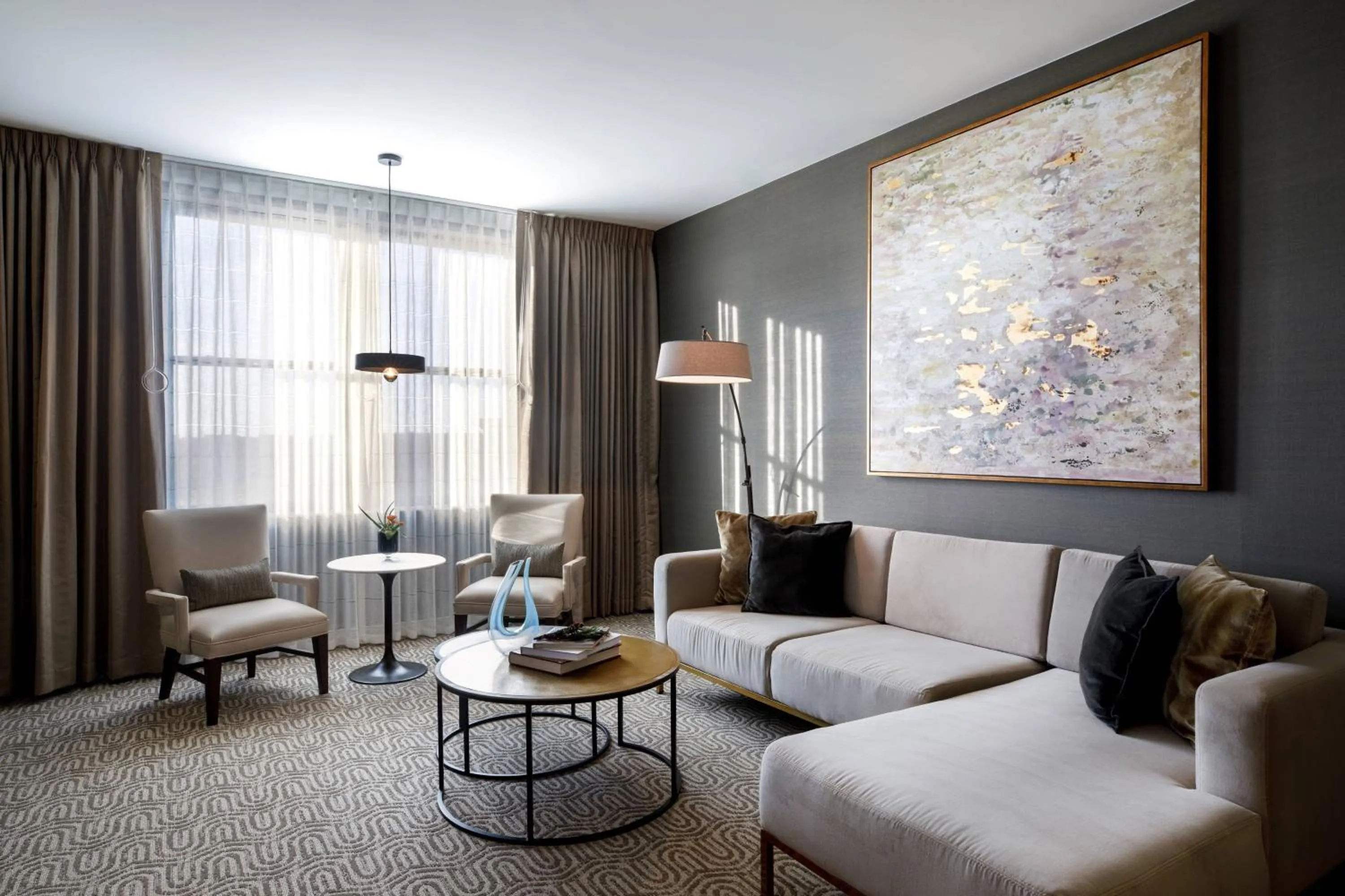 Living room in Hotel Vin, Grapevine, Autograph Collection