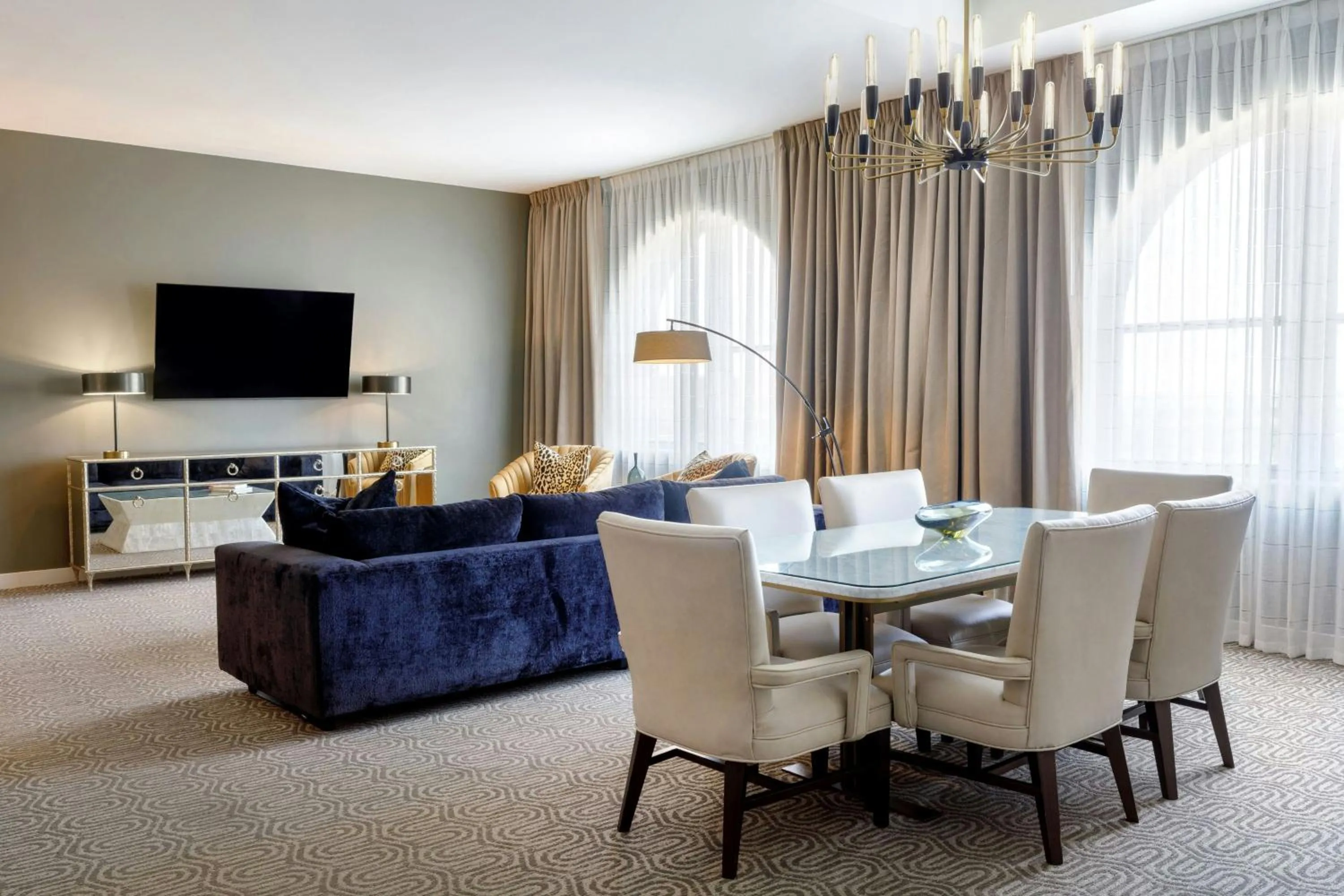 Bedroom in Hotel Vin, Grapevine, Autograph Collection