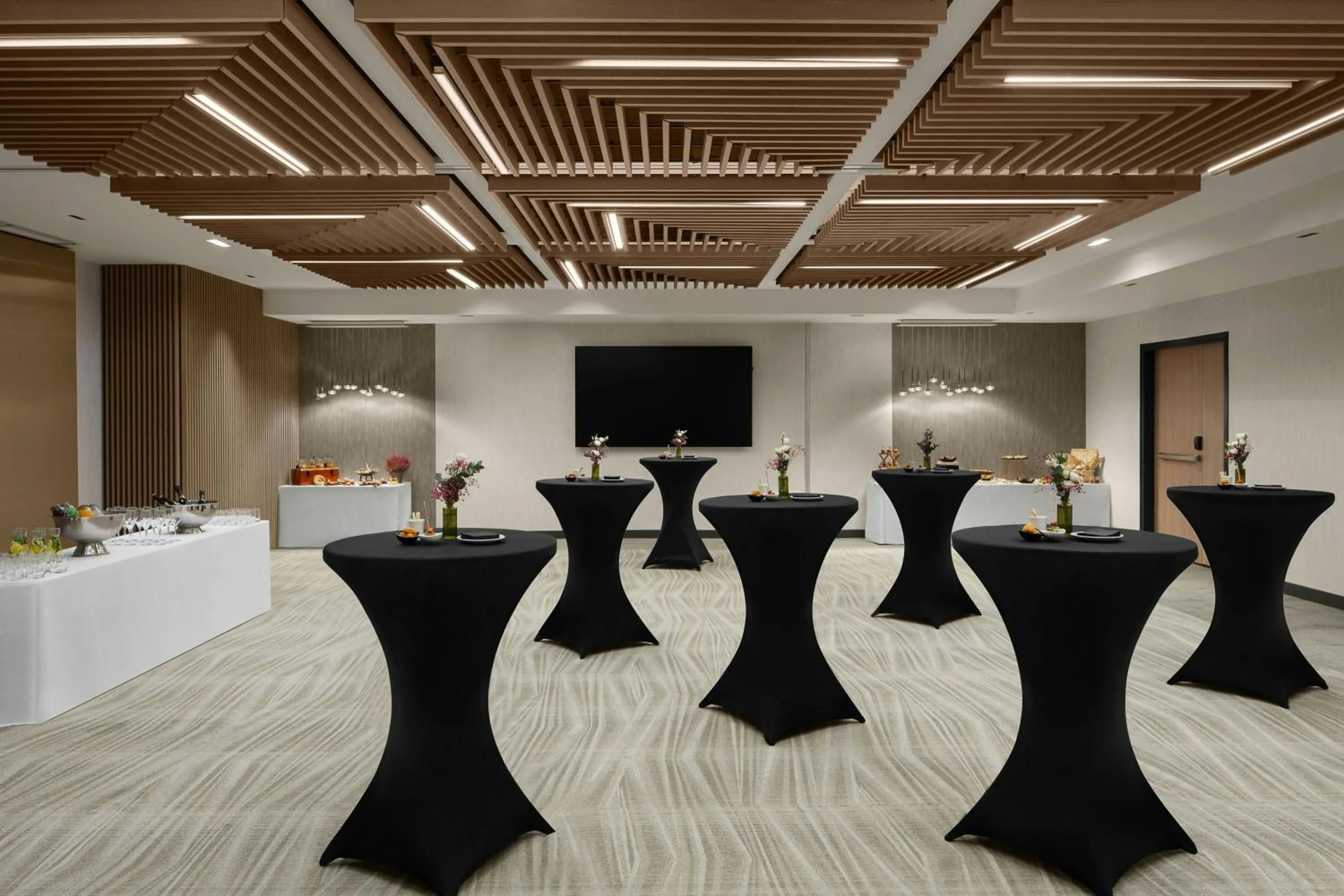 Meeting/conference room in Courtyard by Marriott Paris Porte de Versailles