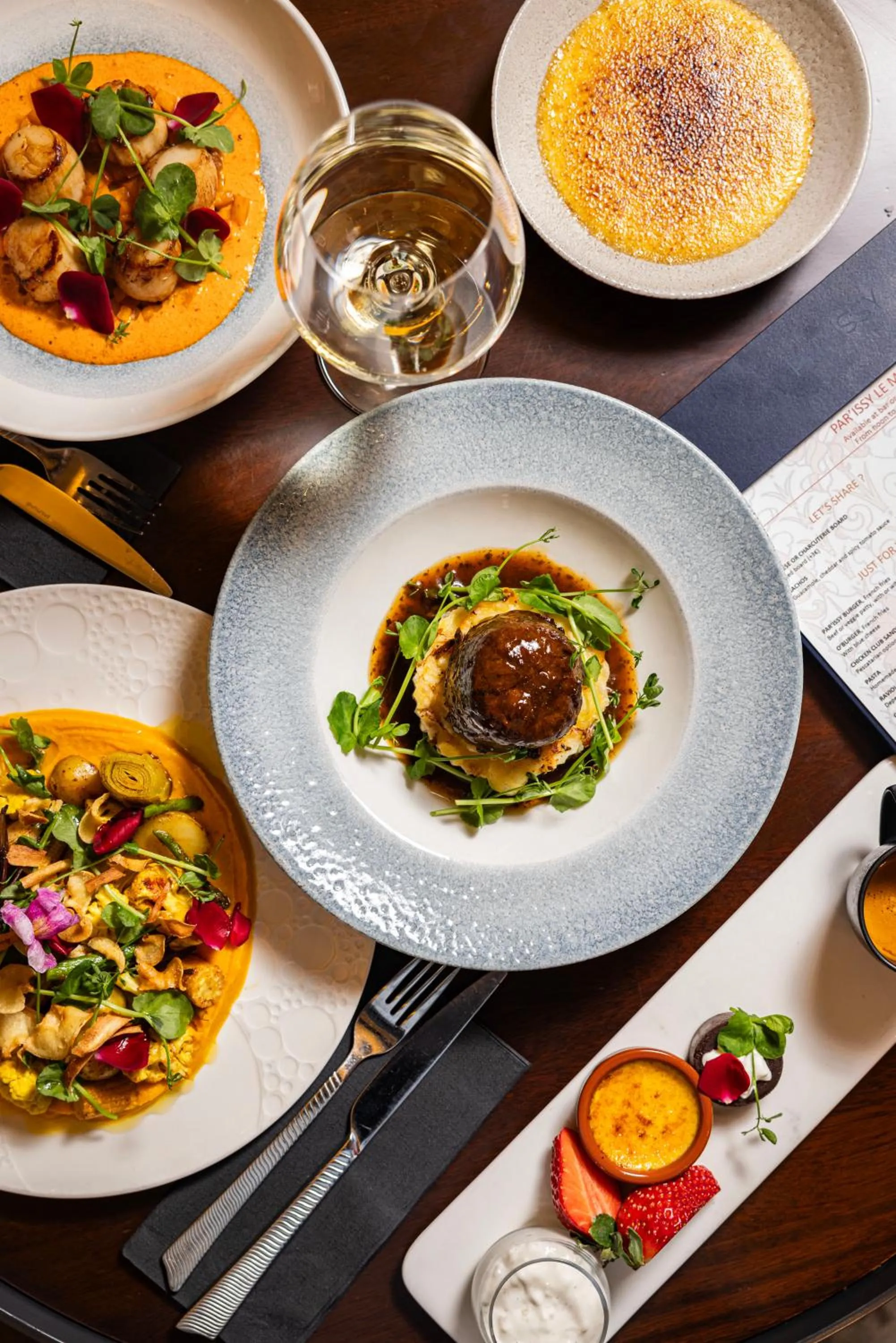 Restaurant/places to eat in Courtyard by Marriott Paris Porte de Versailles