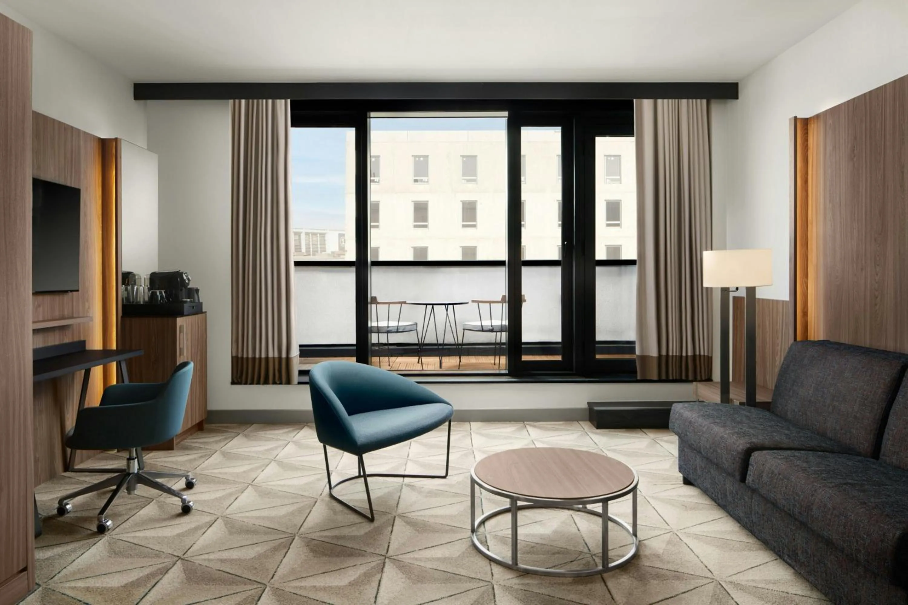 Bedroom in Courtyard by Marriott Paris Porte de Versailles